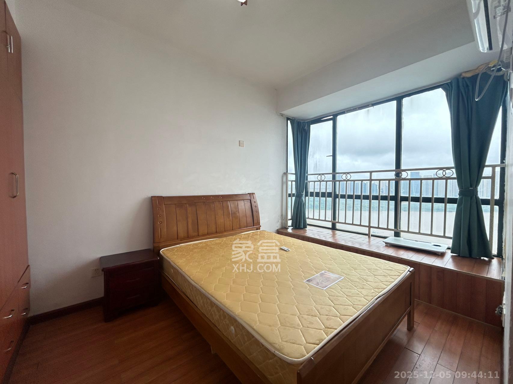 华盛新外滩  3室2厅2卫    3200.0元/月室内图