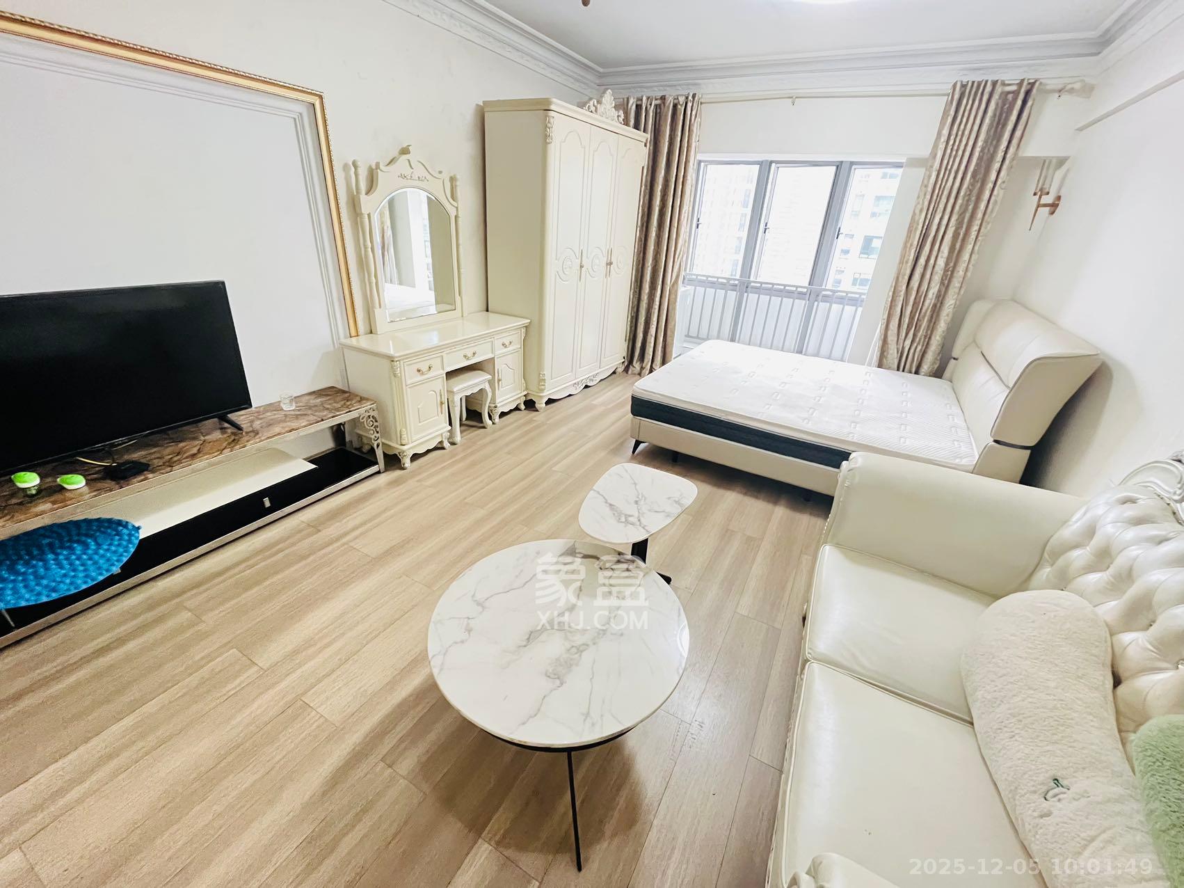 保利国际广场  1室1厅1卫    1600.0元/月