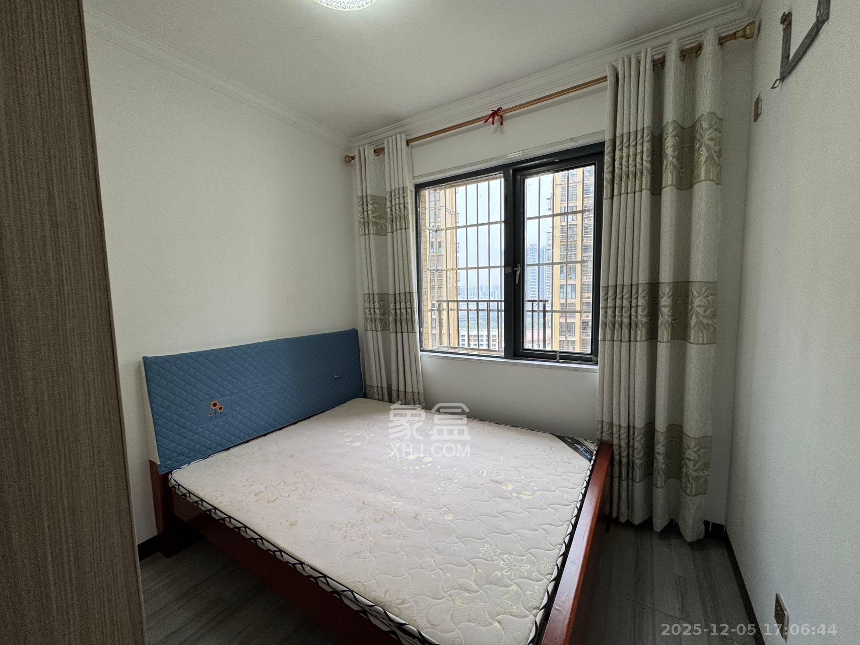 星城新宇川河苑  3室1厅1卫    2000.0元/月室内图