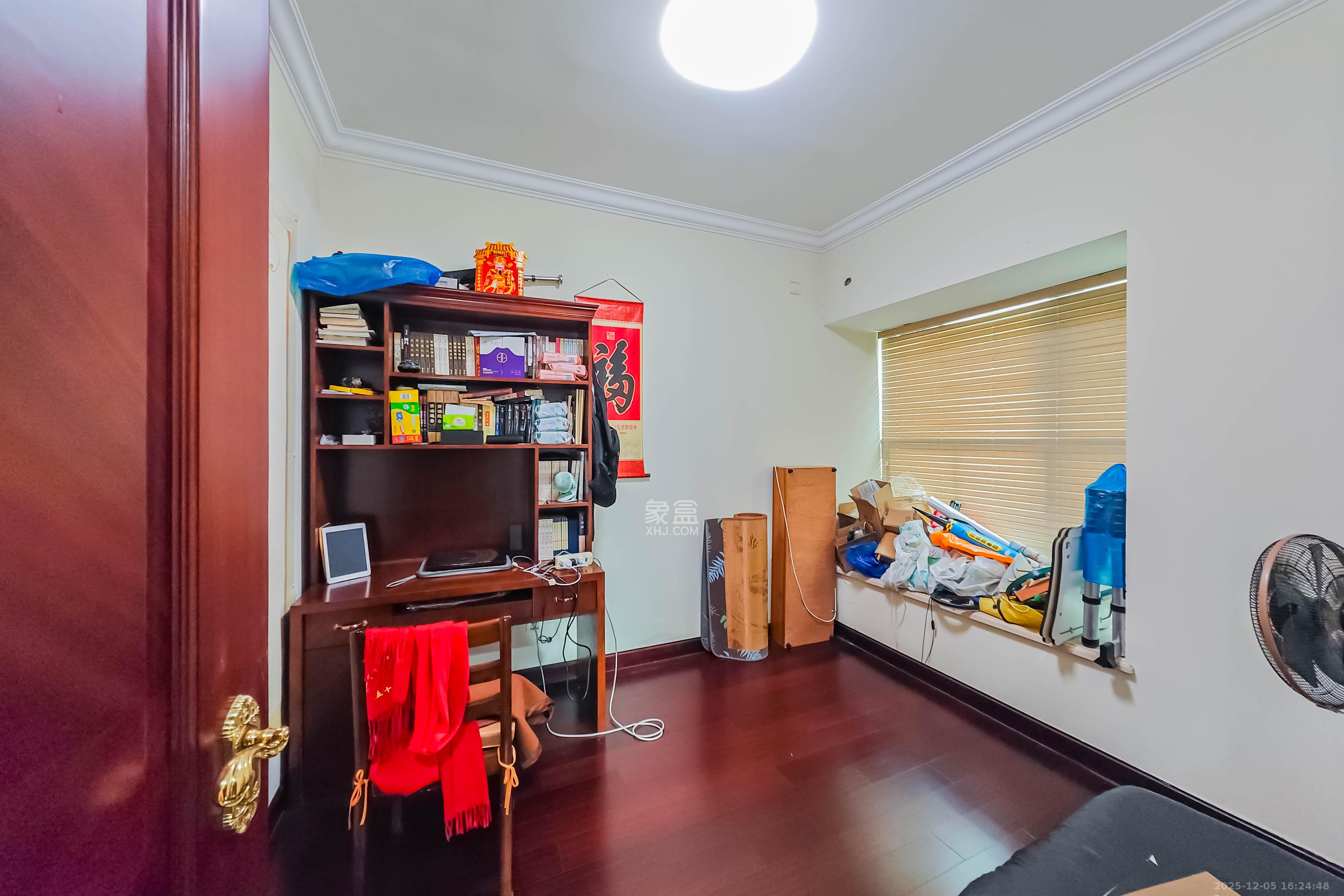 恒大绿洲 3室2厅2卫 120.0万 恒大绿洲 3室2厅2卫 120.0万卧室