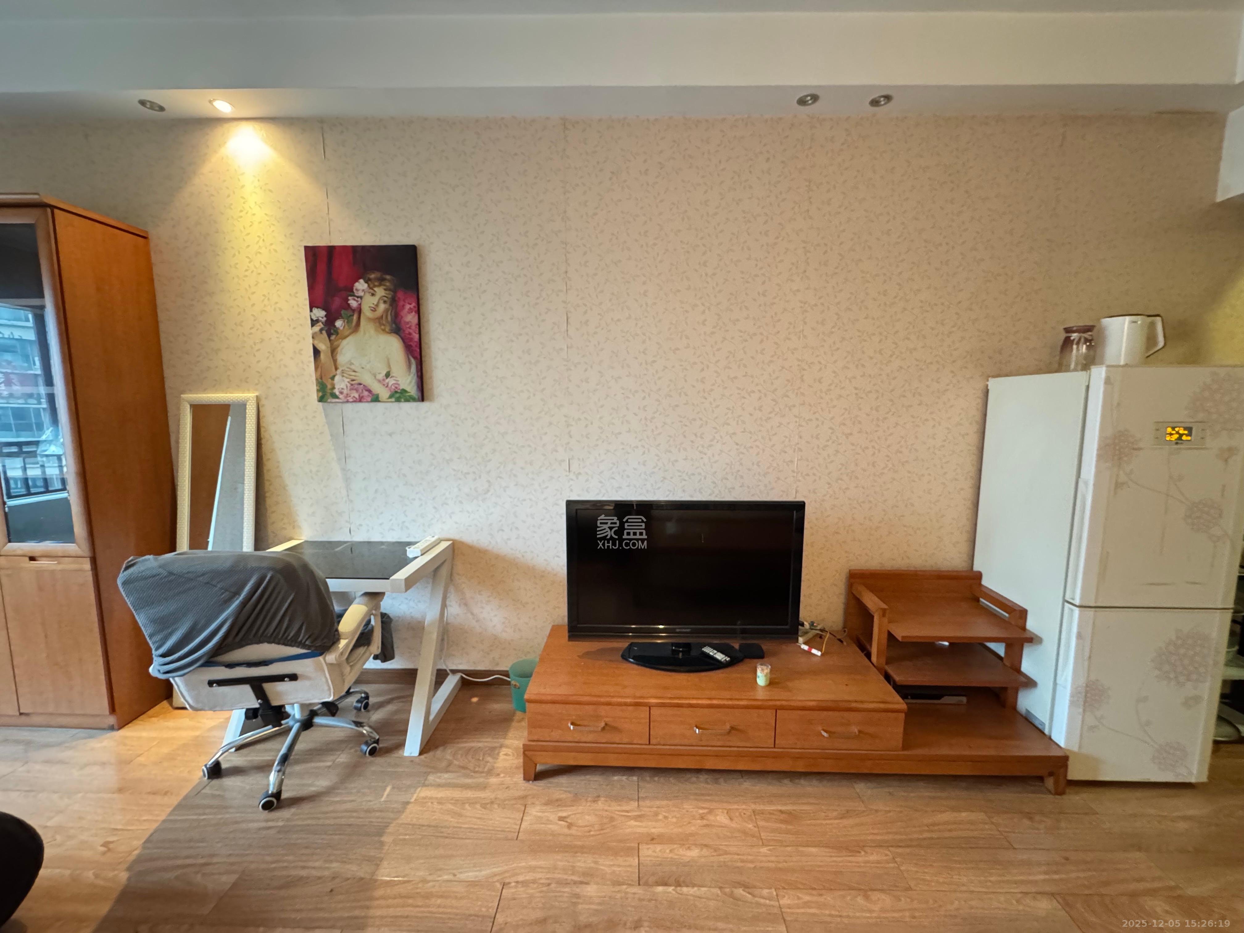 融圣国际  1室1厅1卫    1800.0元/月室内图