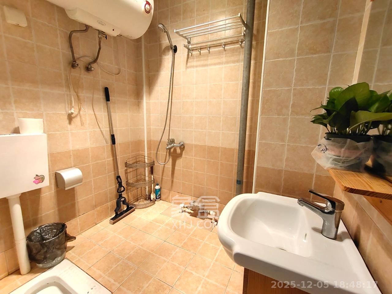 融圣国际  1室1厅1卫    1500.0元/月室内图