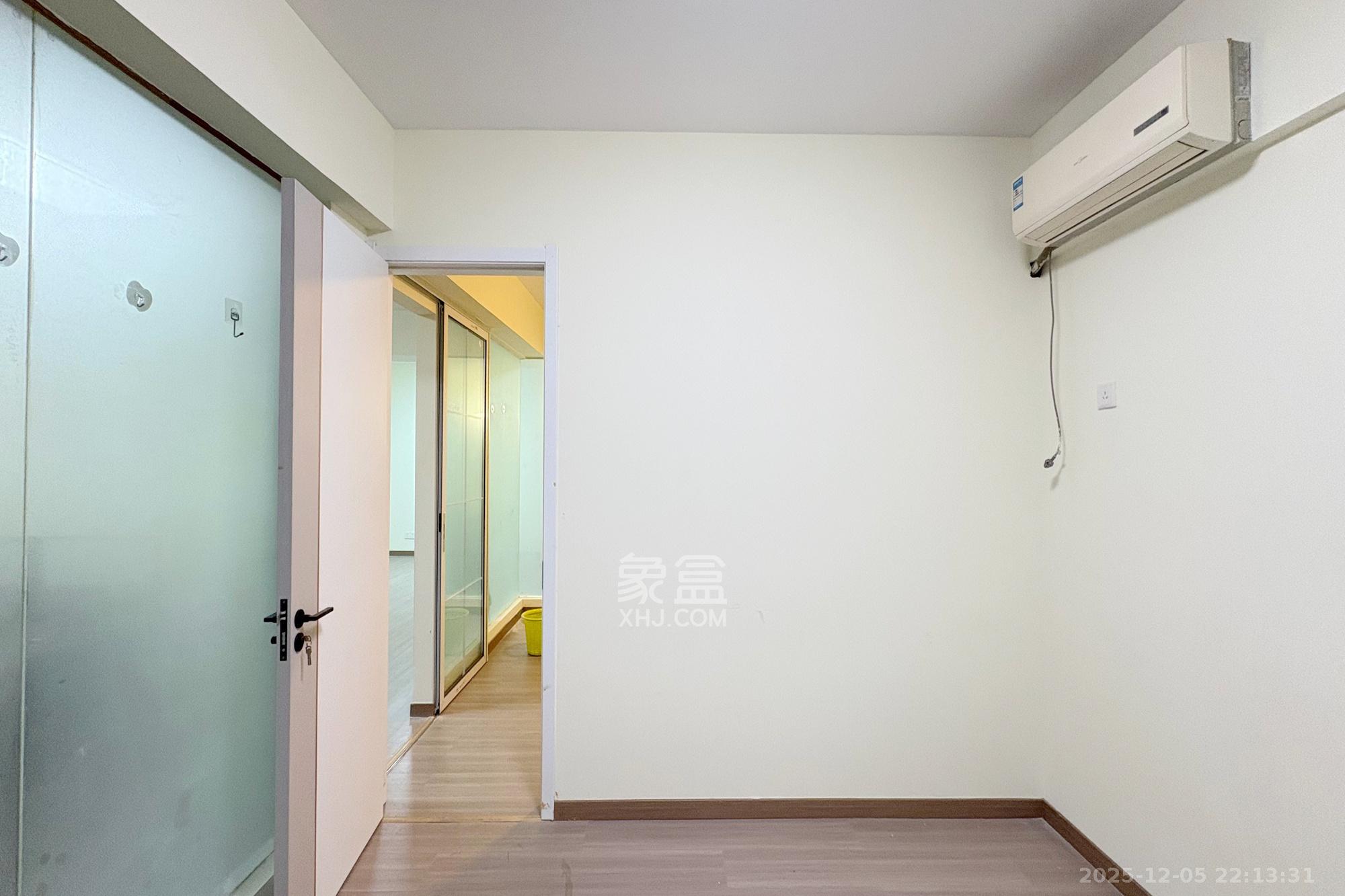 金烨融府  2室1厅1卫    100.0万卧室