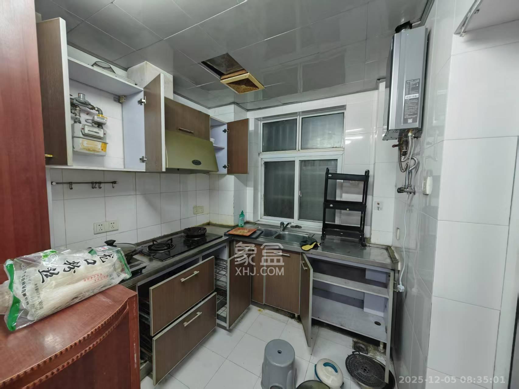 活力康城  3室2厅2卫    3200.0元/月室内图