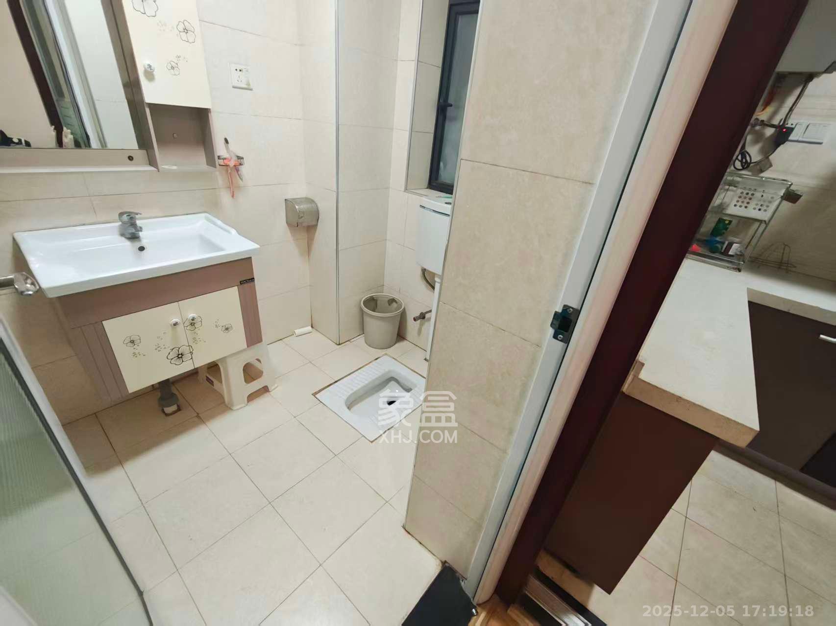 上峰苑(兰亭玥岛) 2室2厅1卫 1600.0元/月 上峰苑(兰亭玥岛) 2室2厅1卫 1600.0元/月室内图