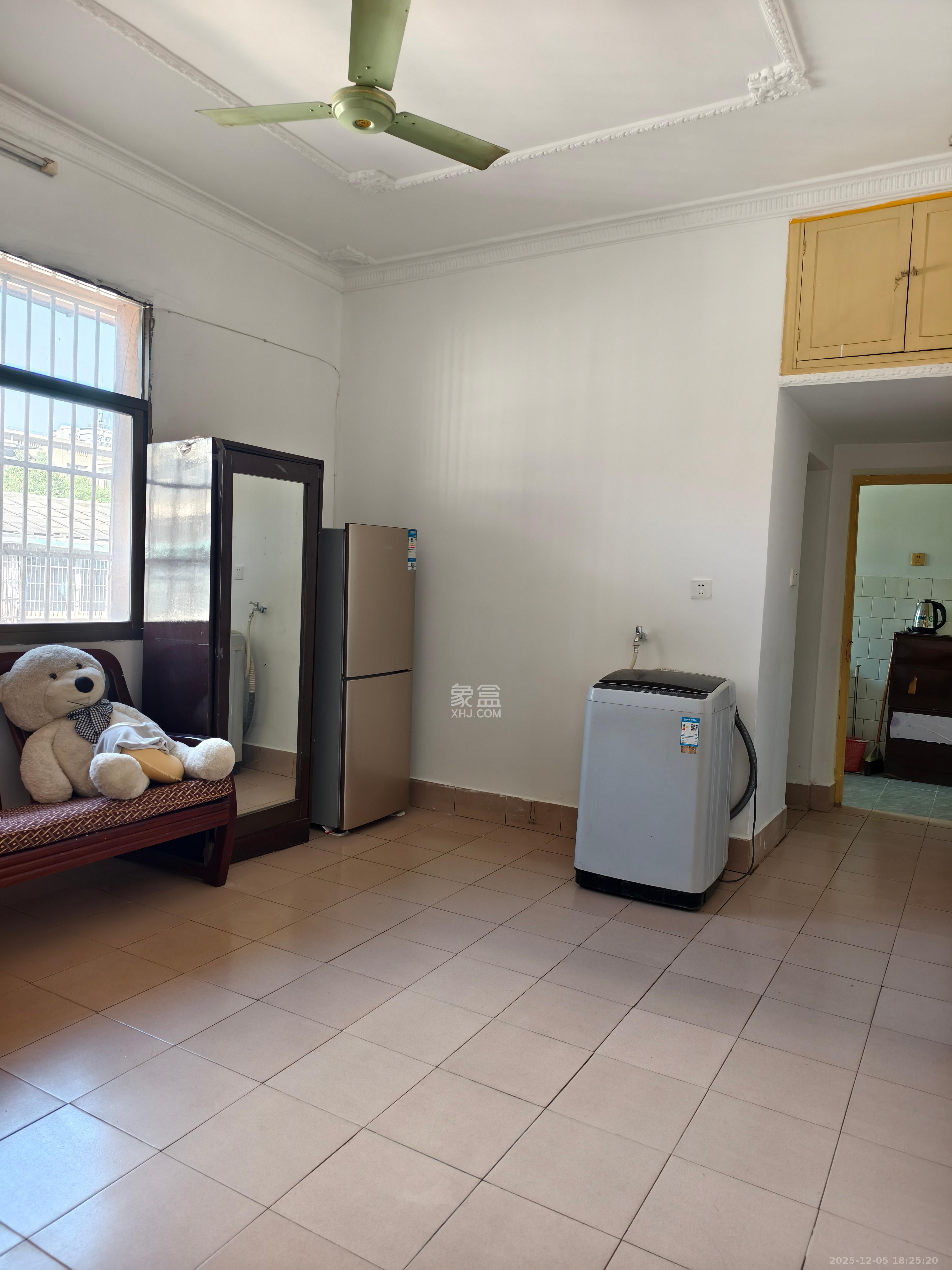 牛角塘社区  3室1厅1卫    1200.0元/月