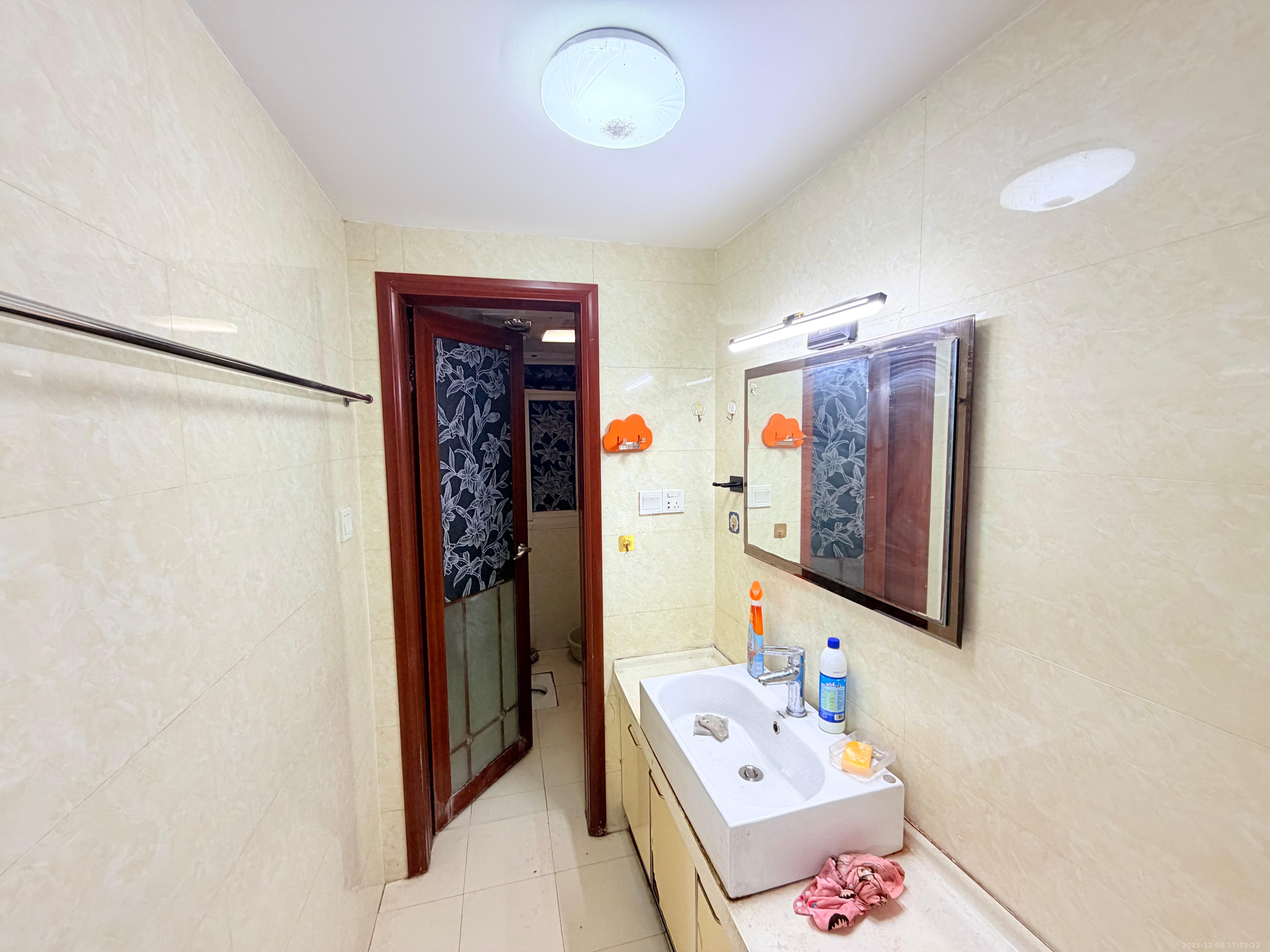 万顺家园 3室2厅1卫 3000.0元/月 万顺家园 3室2厅1卫 3000.0元/月室内图