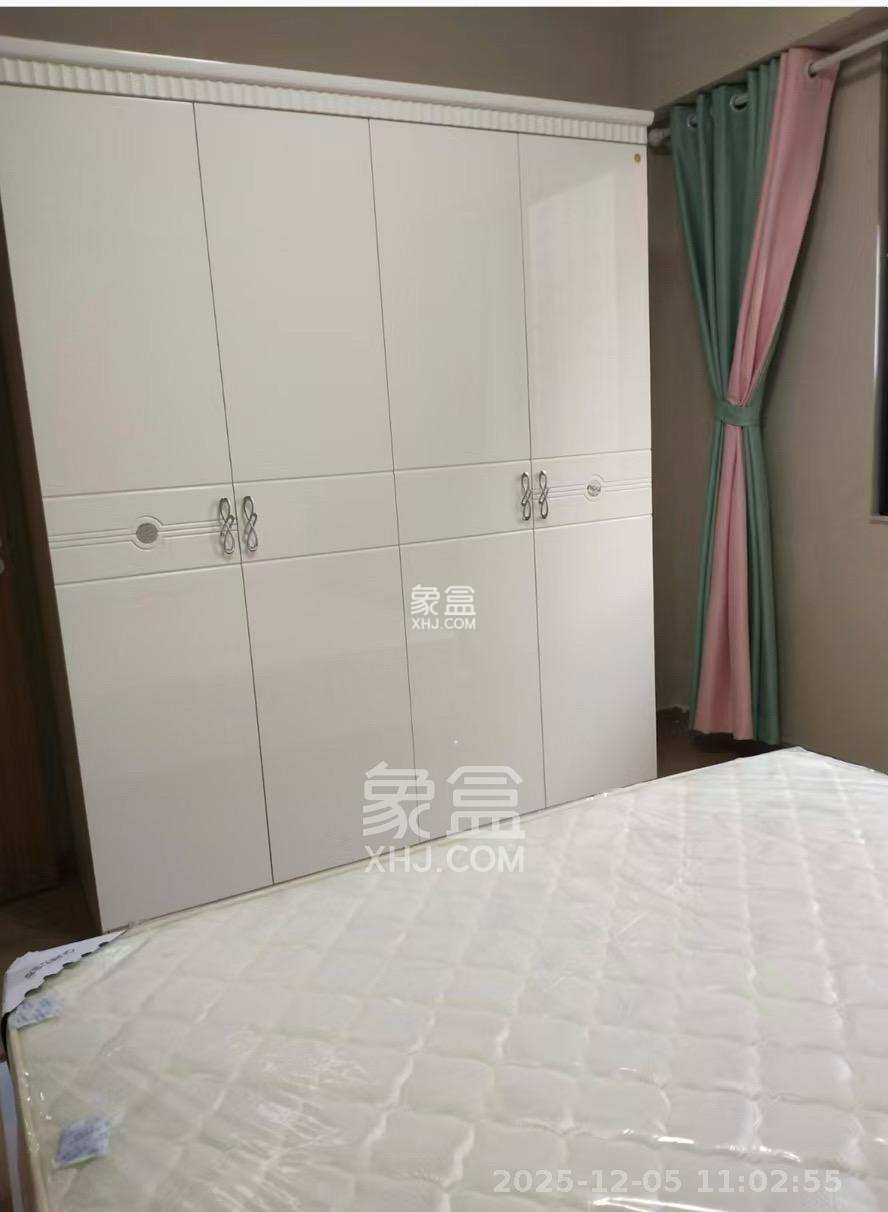 麓谷小镇 3室2厅1卫 2400.0元/月 麓谷小镇 3室2厅1卫 2400.0元/月室内图