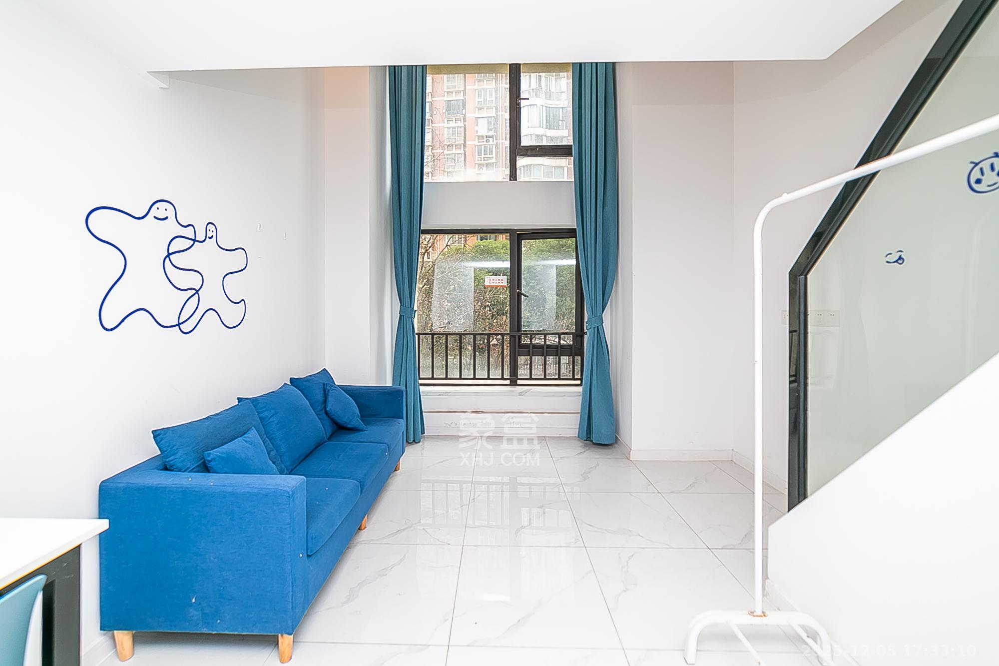 卓越江岸  2室1厅1卫    30.0万