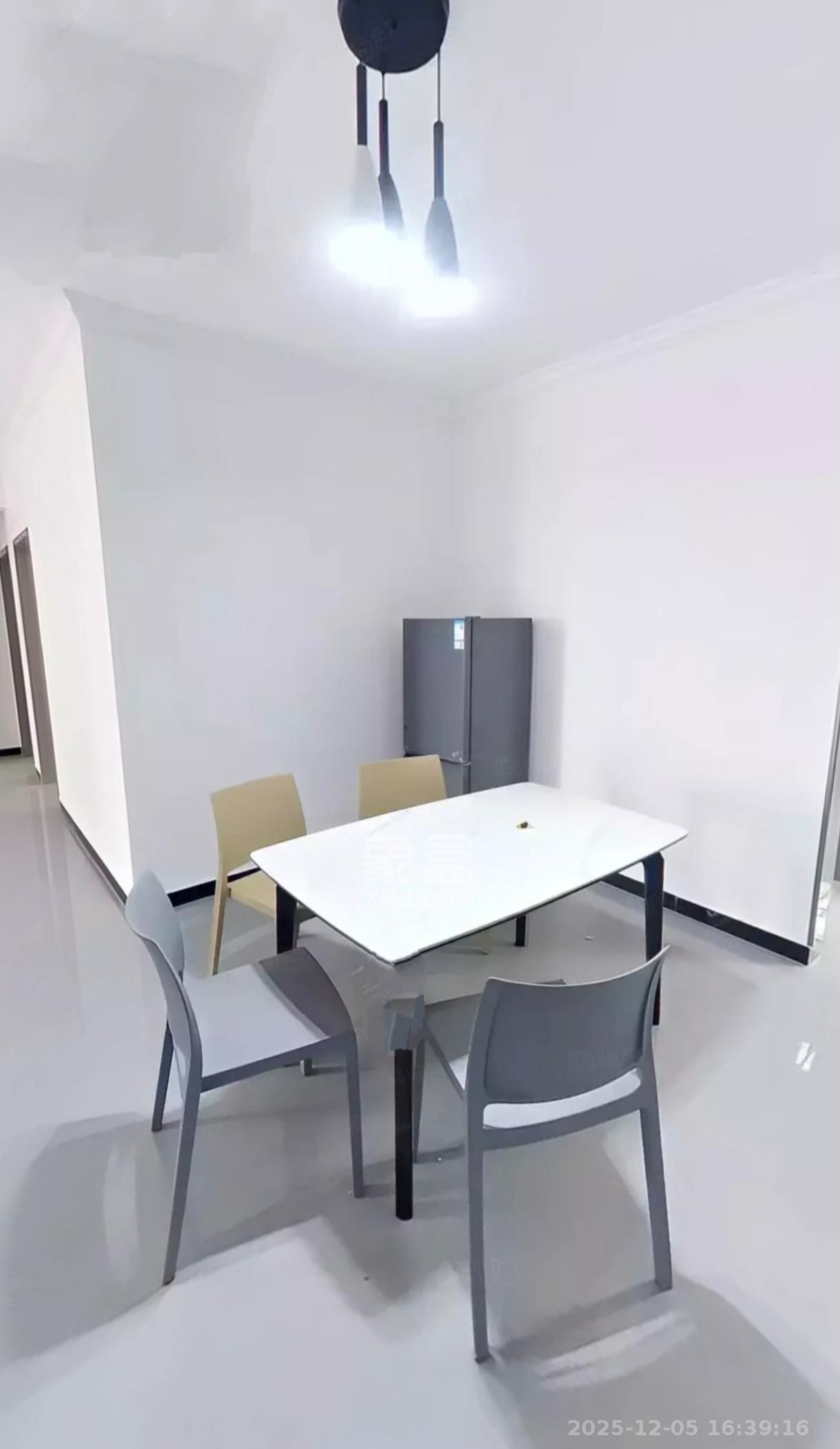 八方小区B区 3室2厅2卫 5000.0元/月 八方小区B区 3室2厅2卫 5000.0元/月室内图