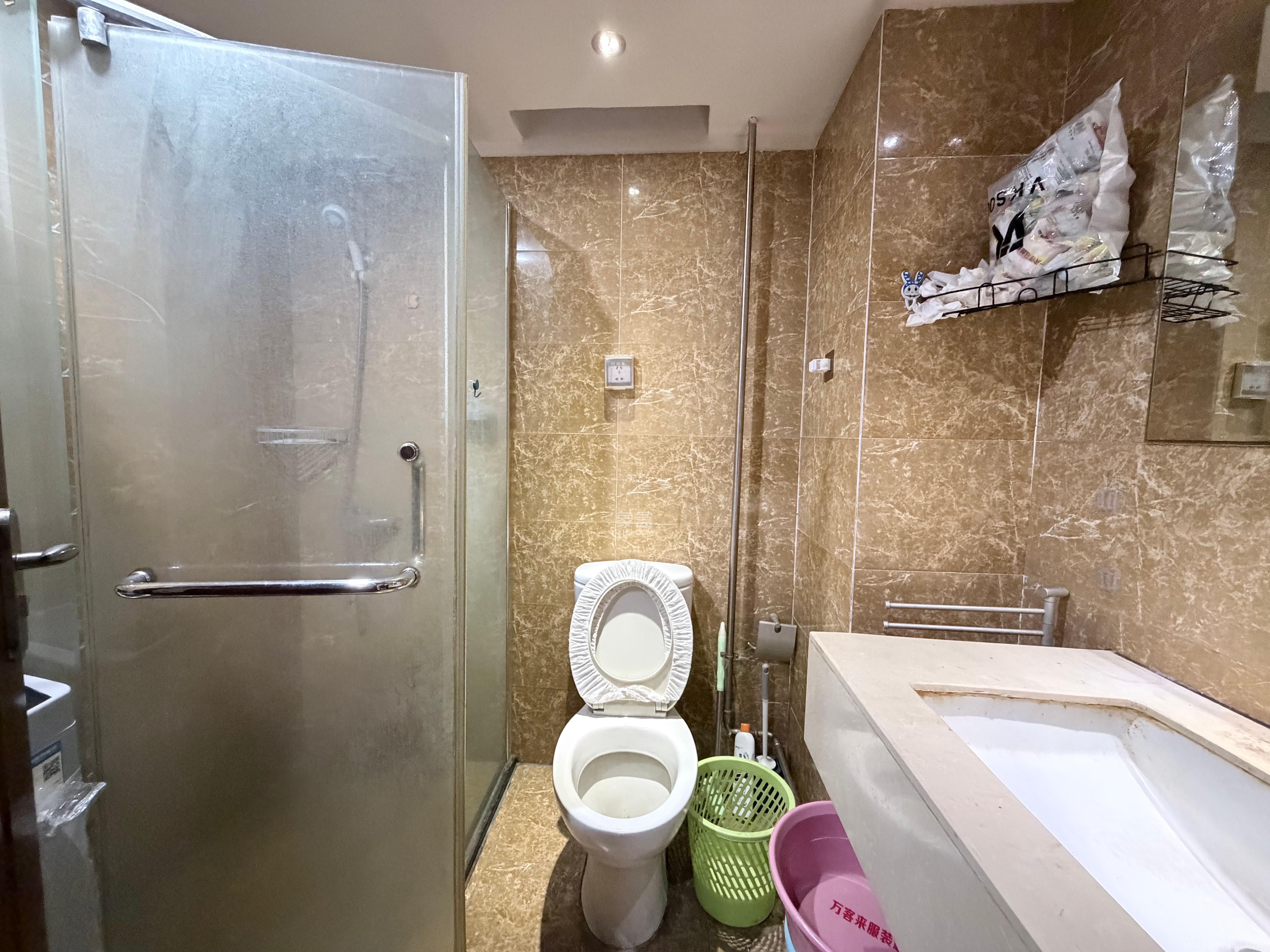 东塘瑞府 1室1厅1卫 1600.0元/月 东塘瑞府 1室1厅1卫 1600.0元/月室内图