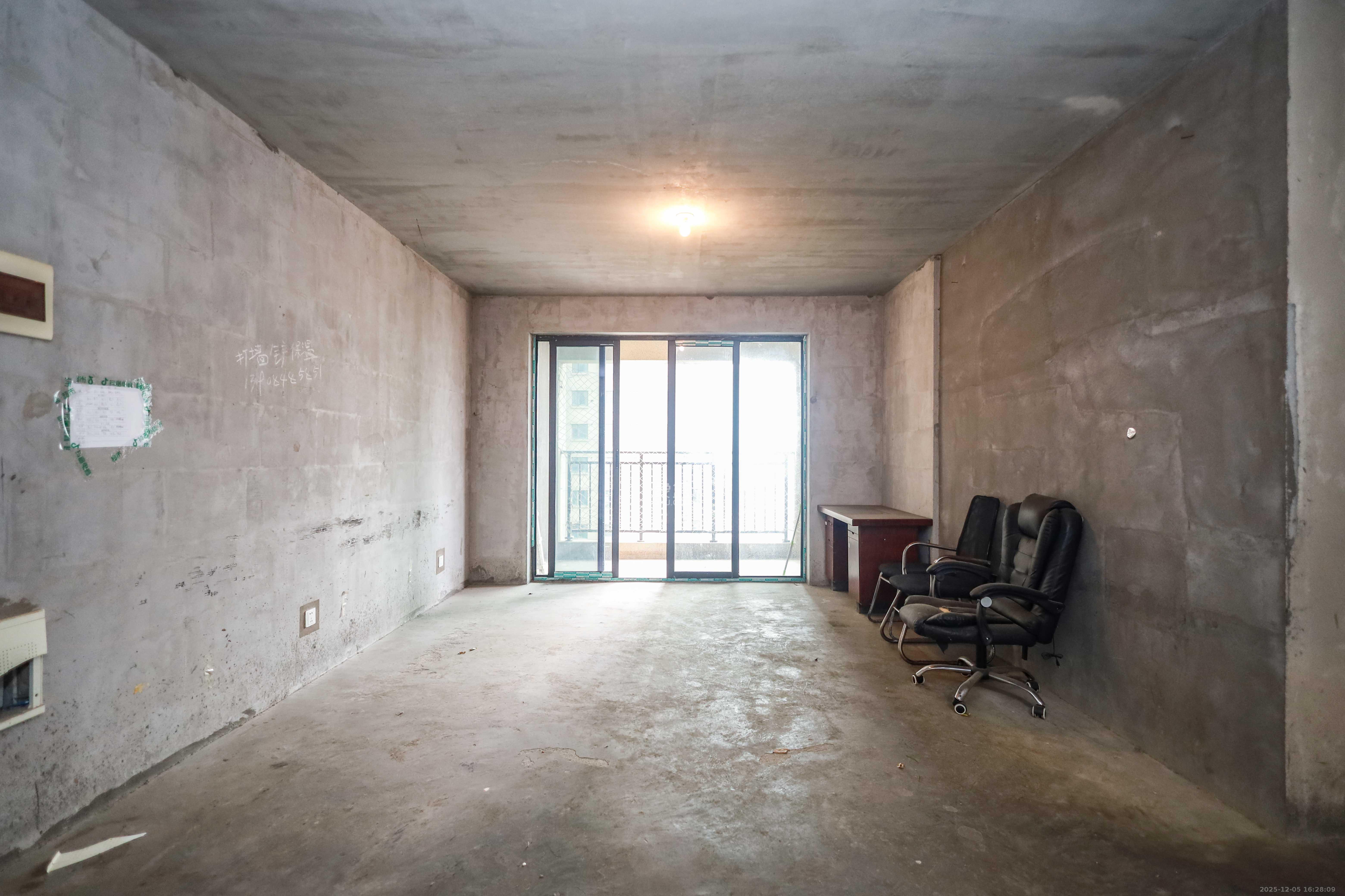 通号岭绣苑  1室0厅0卫    92.0万