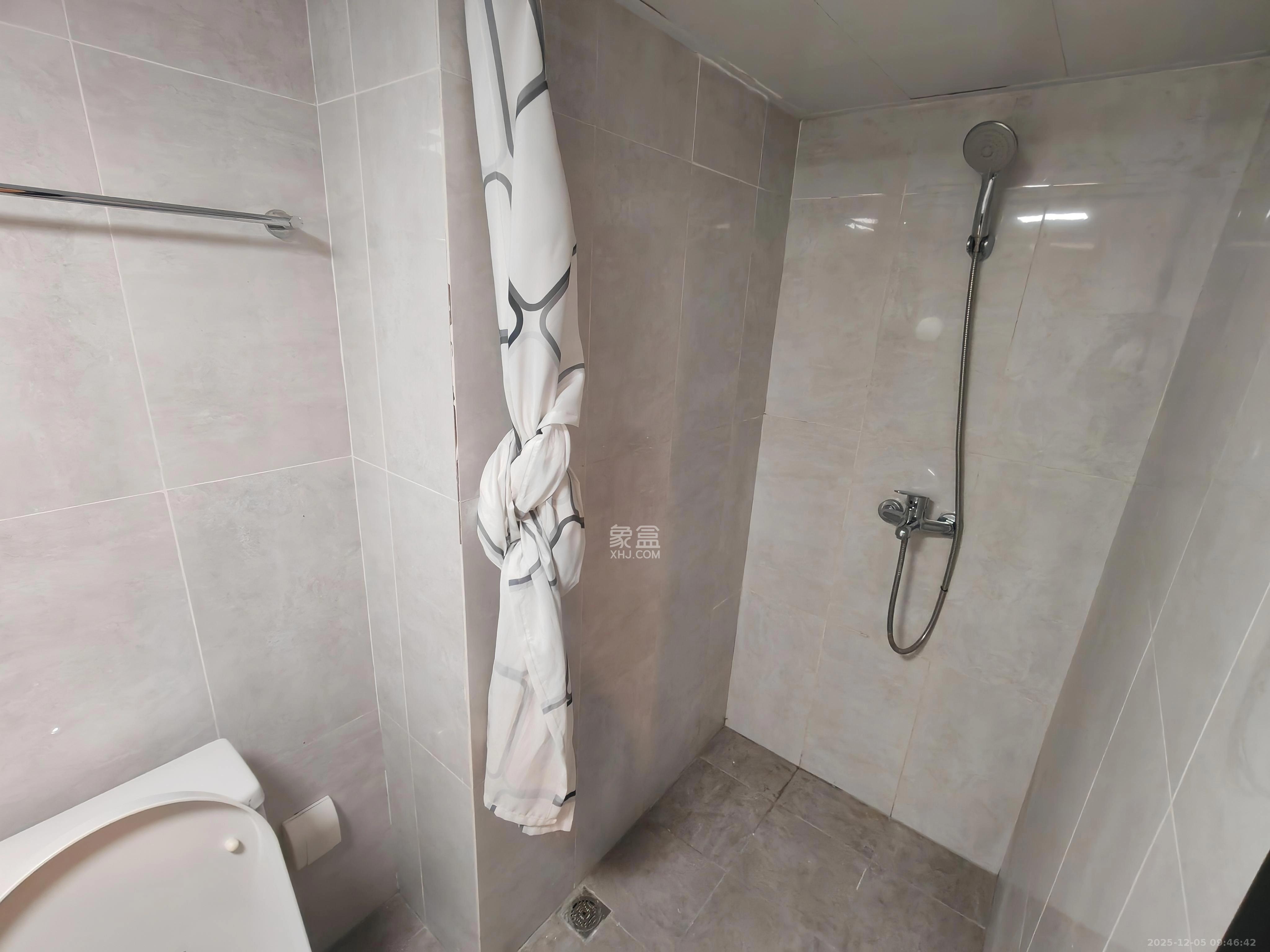 卓越江岸 1室1厅1卫 2200.0元/月 卓越江岸 1室1厅1卫 2200.0元/月室内图