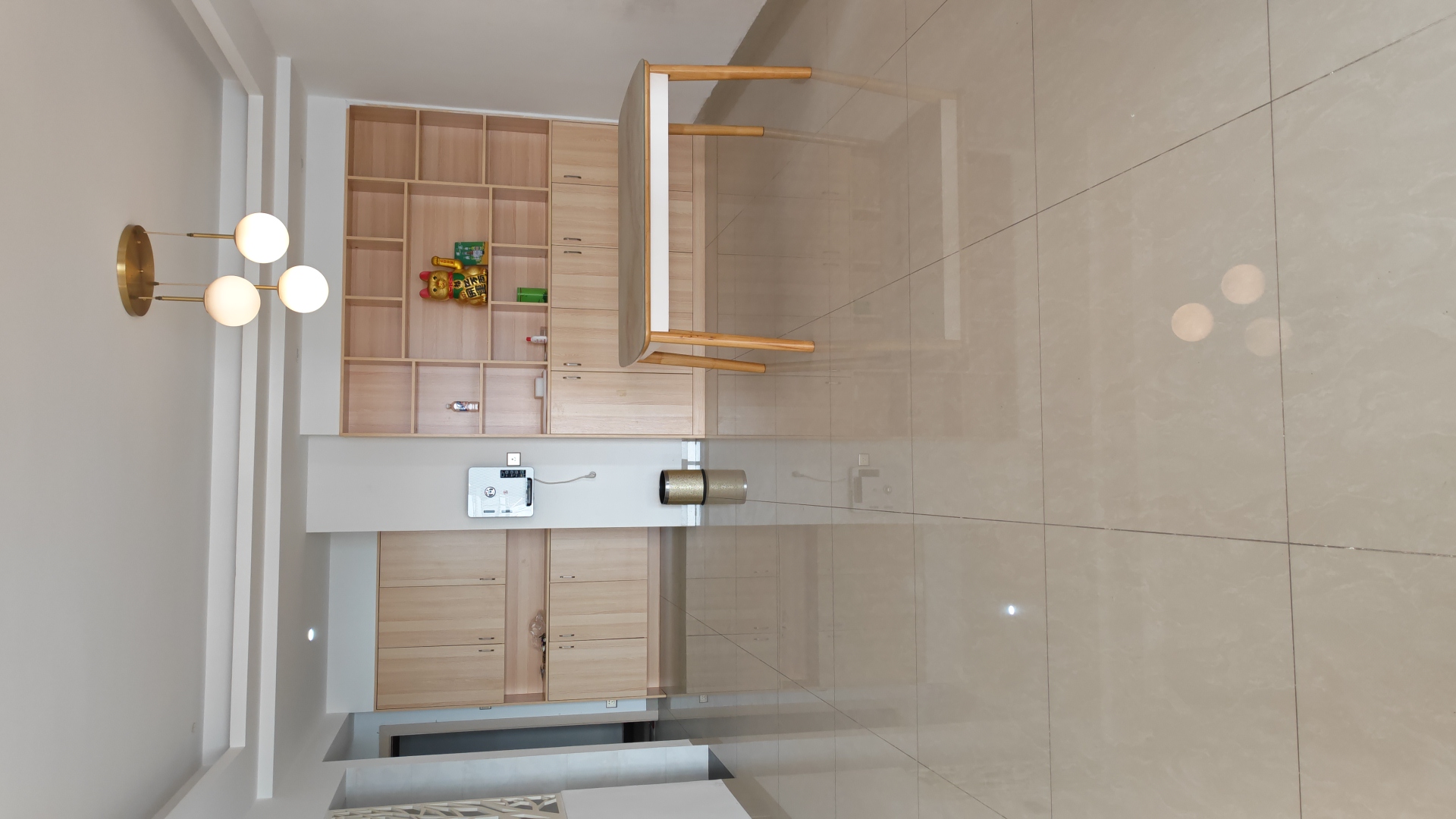 南门口安置小区一期 3室2厅2卫 2200.0元/月 南门口安置小区一期 3室2厅2卫 2200.0元/月室内图