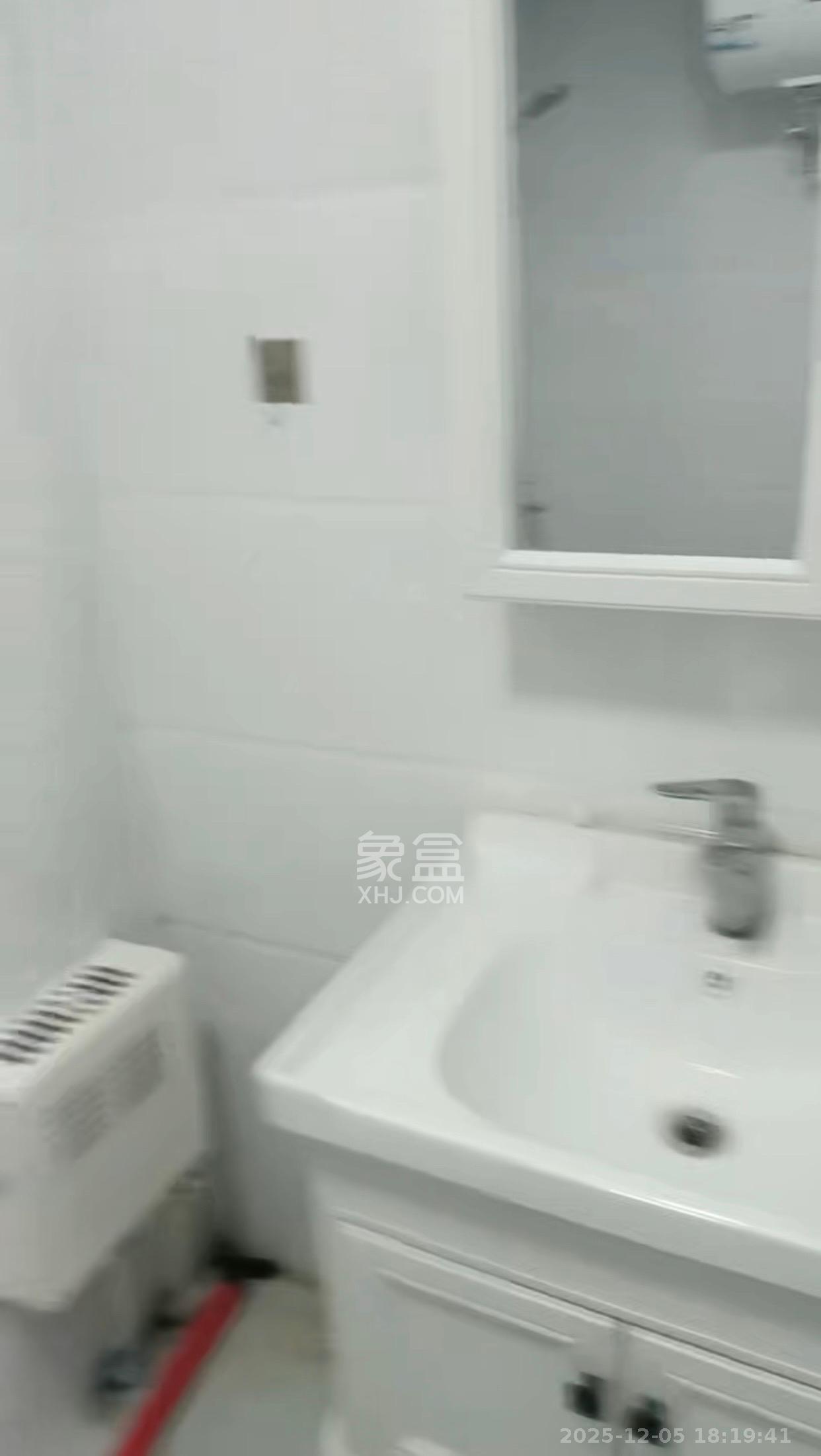 怡海星城  1室1厅1卫    800.0元/月