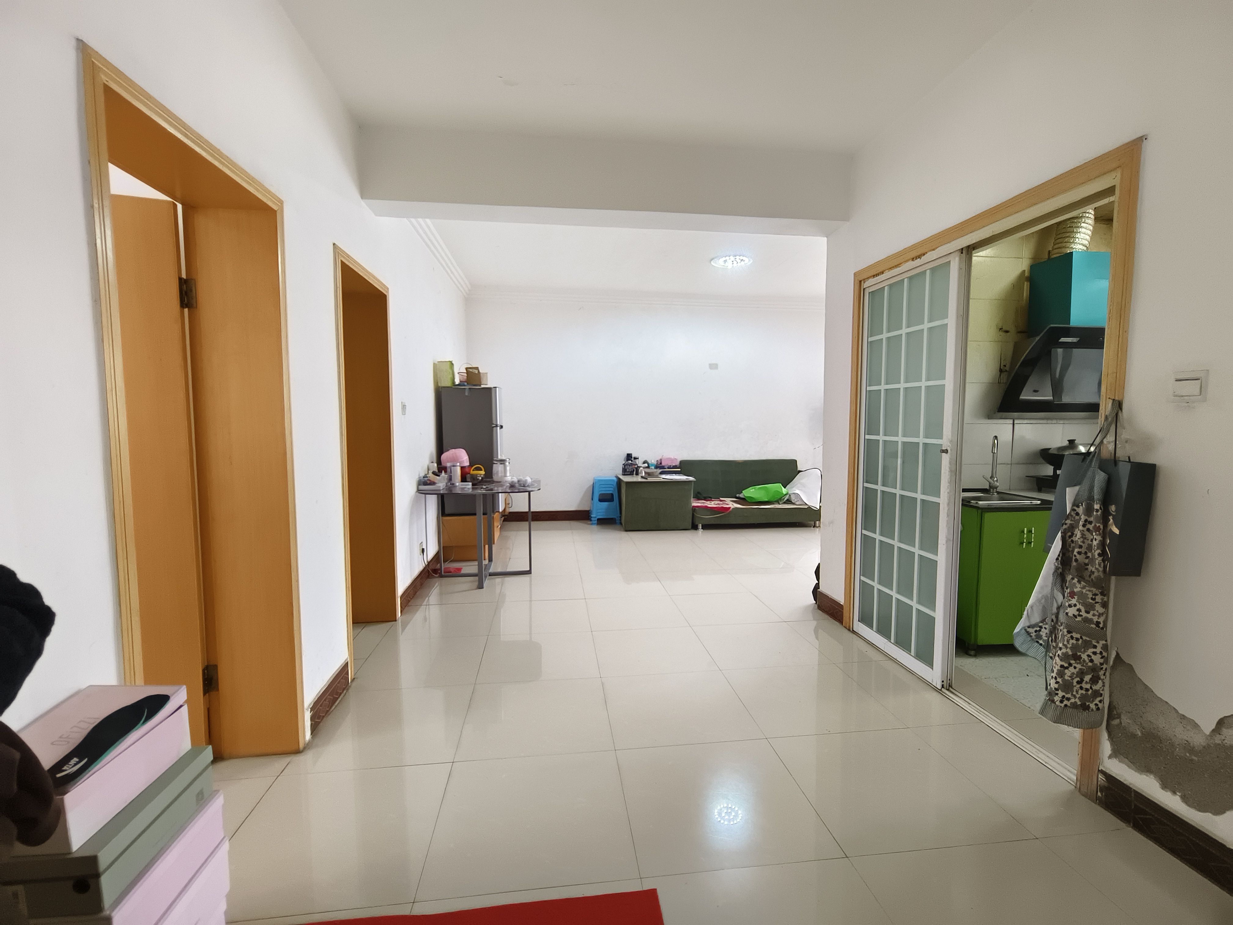 五金建材市场二期  2室2厅1卫    28.8万