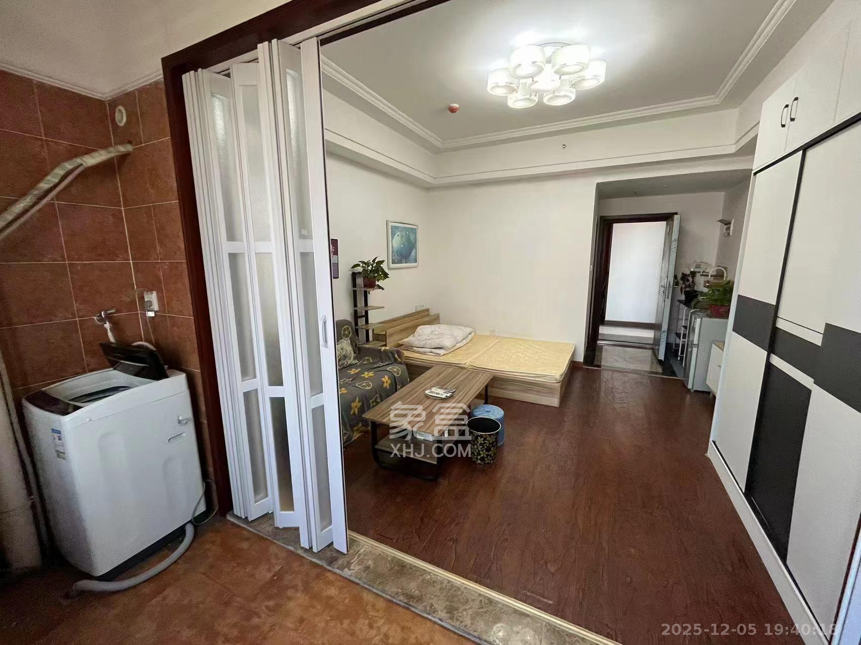 天元涉外景园B区  1室1厅1卫    1200.0元/月室内图