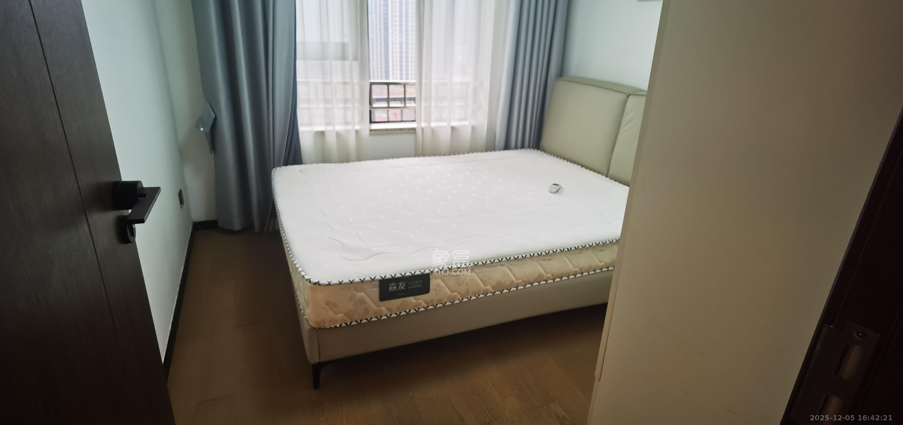 欣利梅溪左岸 4室2厅2卫 4000.0元/月 欣利梅溪左岸 4室2厅2卫 4000.0元/月室内图