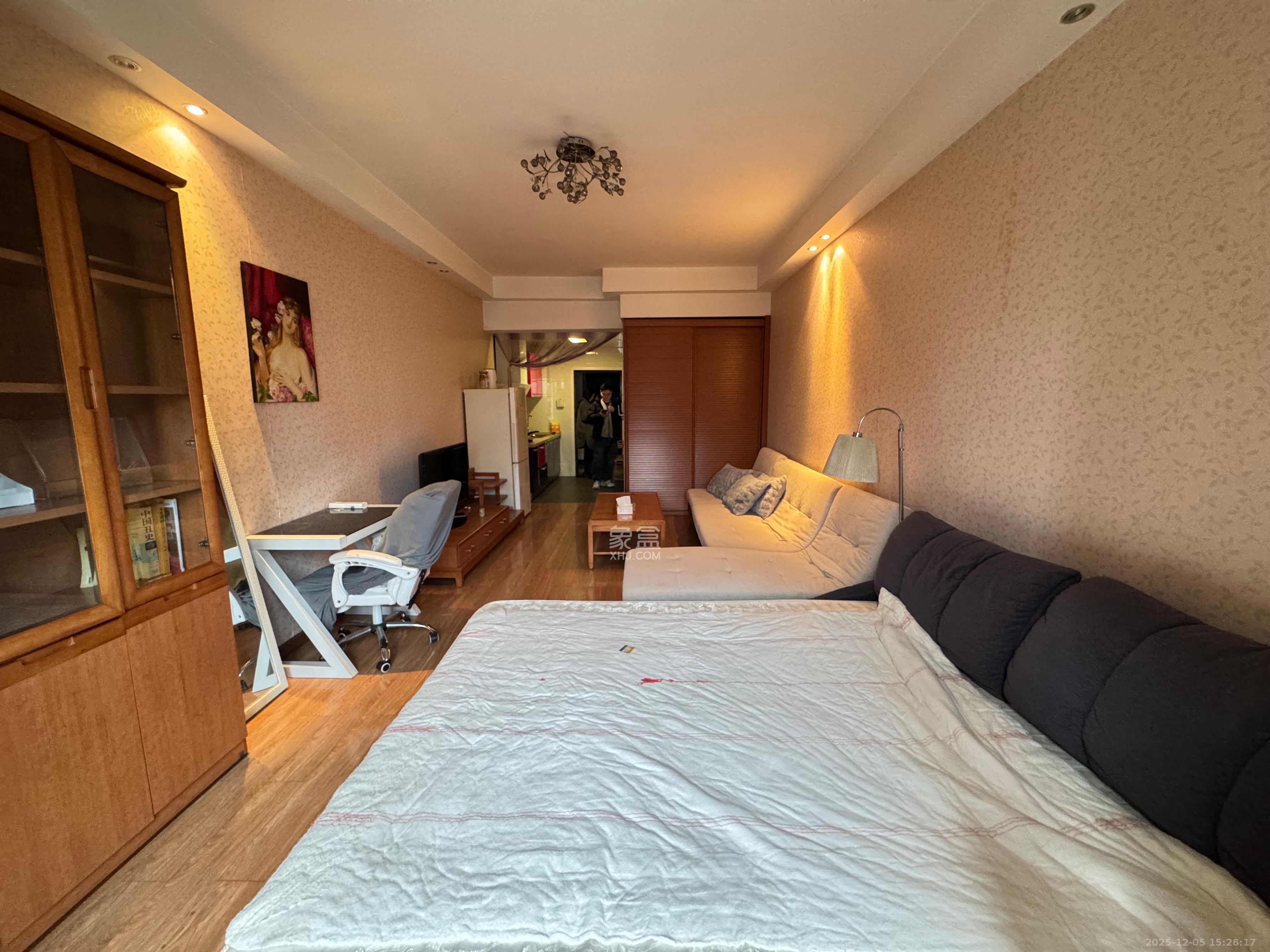 融圣国际  1室1厅1卫    1800.0元/月室内图