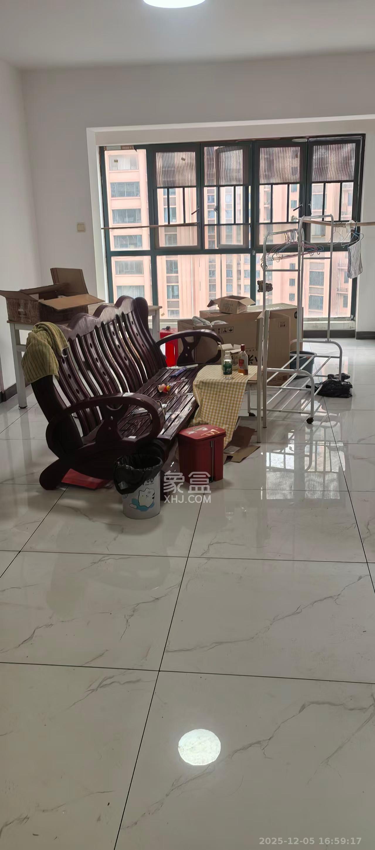 博长山水香颐 3室1厅1卫 2000.0元/月 博长山水香颐 3室1厅1卫 2000.0元/月室内图