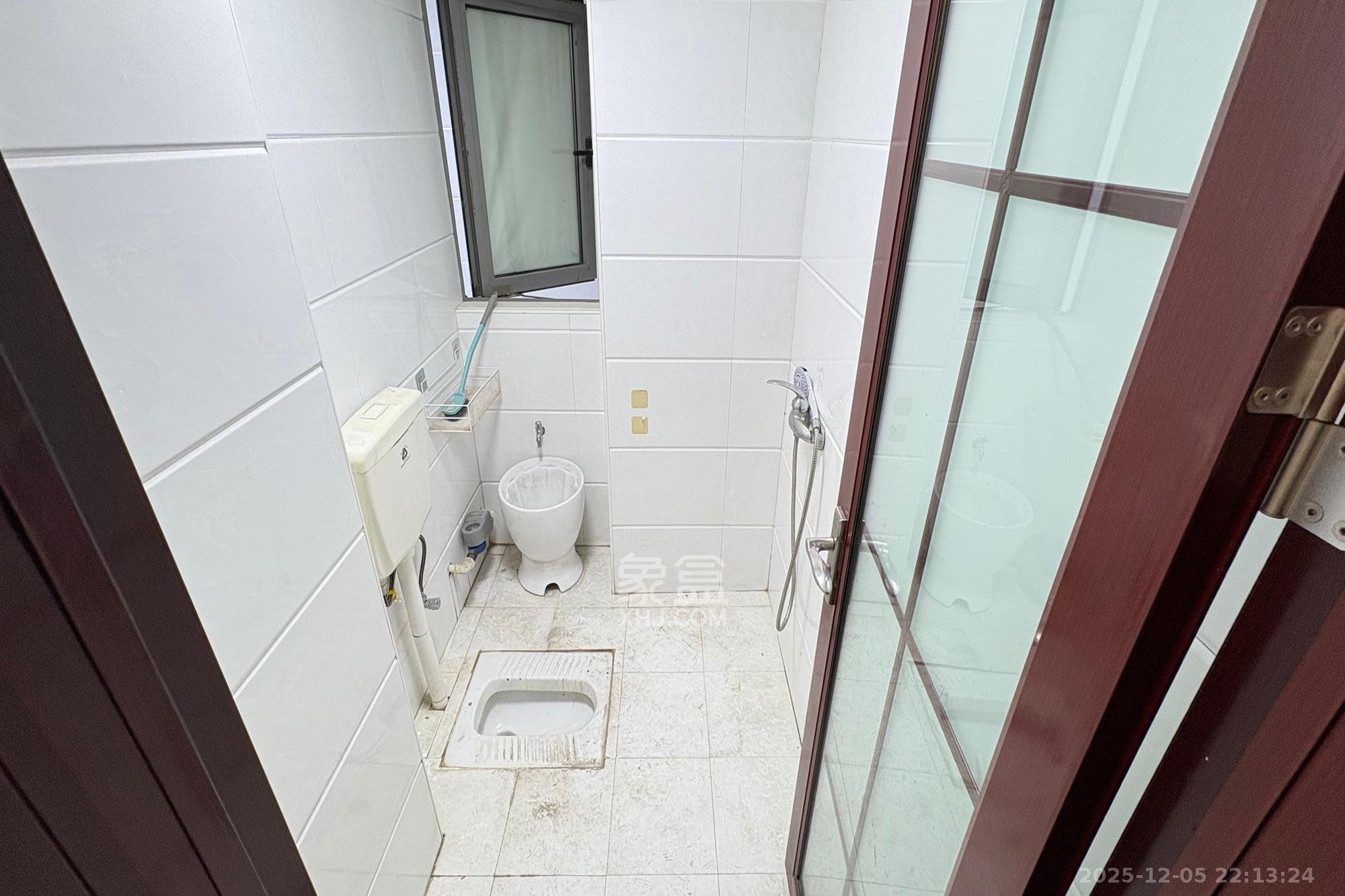 金烨融府  2室1厅1卫    100.0万卫生间