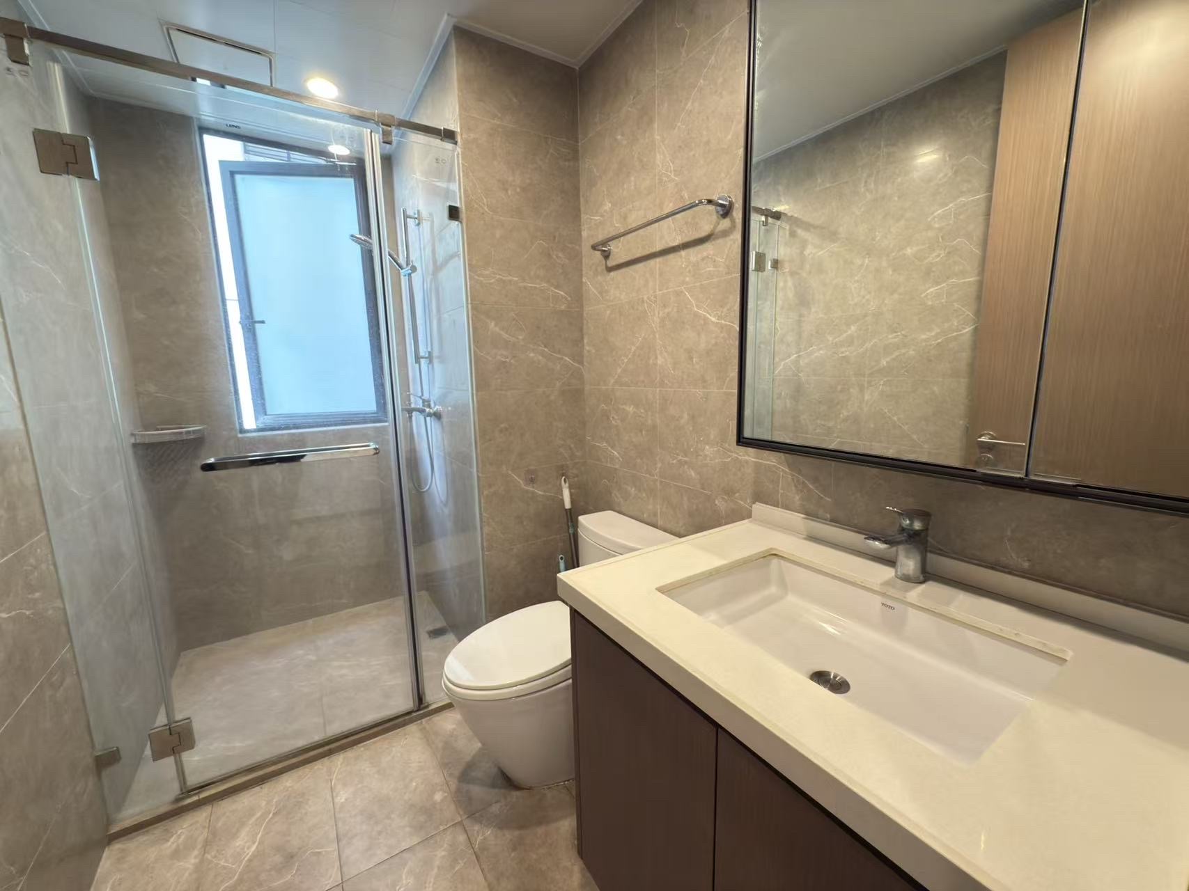 华润中心三期  4室2厅2卫    7800.0元/月室内图