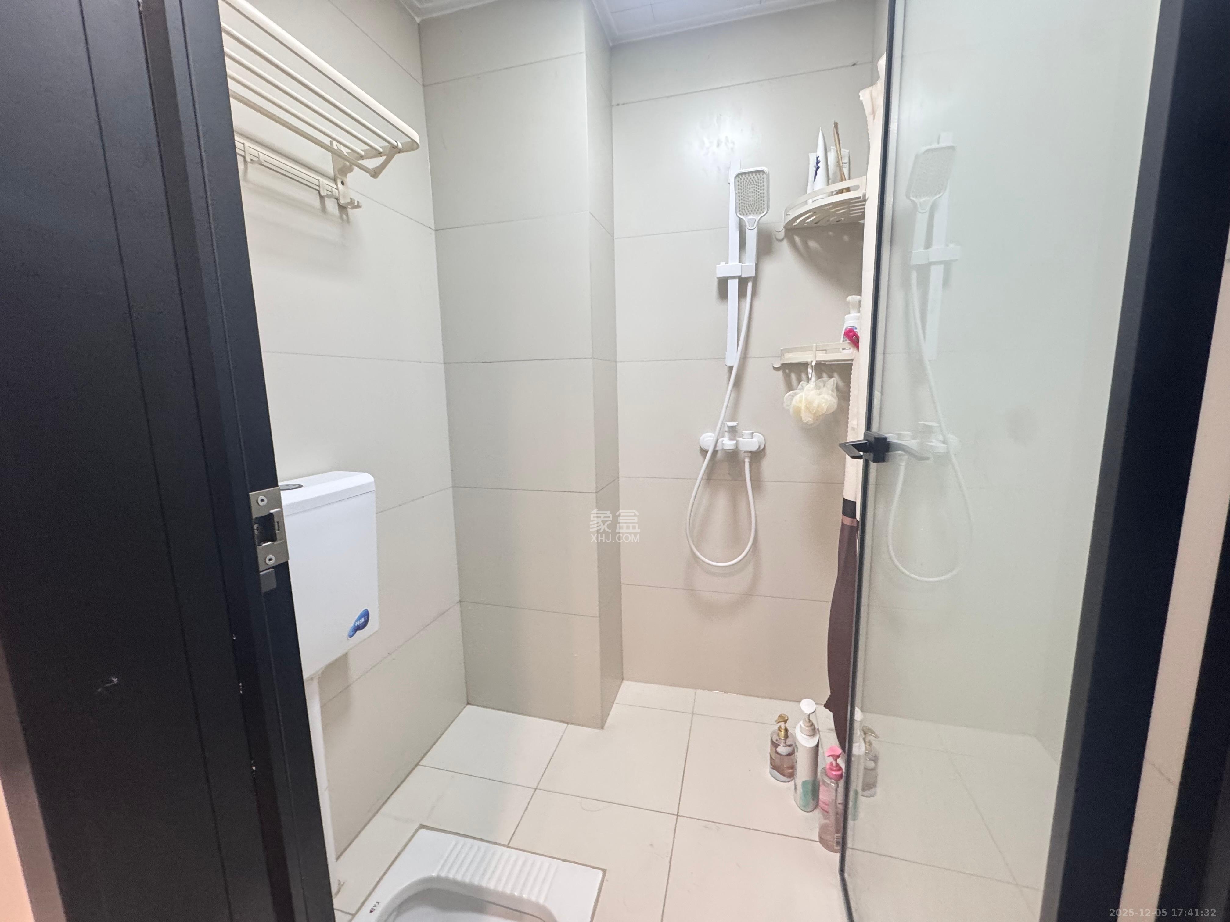 君悦新天地  1室0厅0卫    1800.0元/月室内图