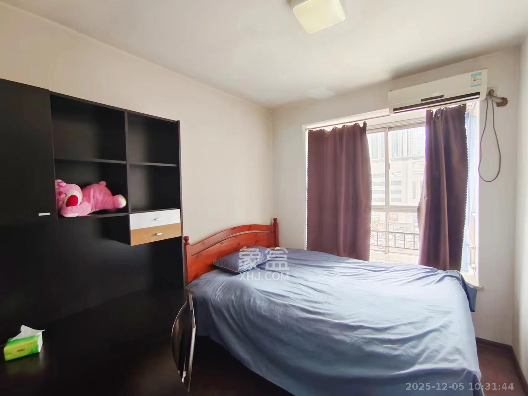 新世纪家园  3室2厅2卫    2800.0元/月室内图