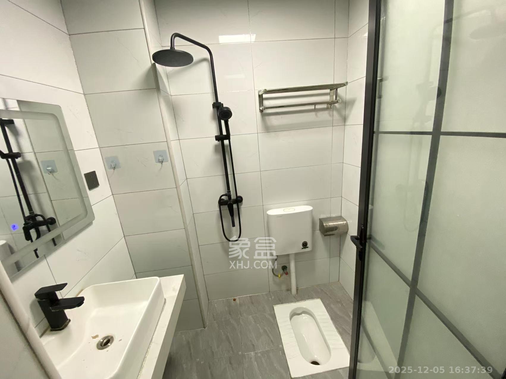 万润时光里  1室1厅1卫    1800.0元/月室内图