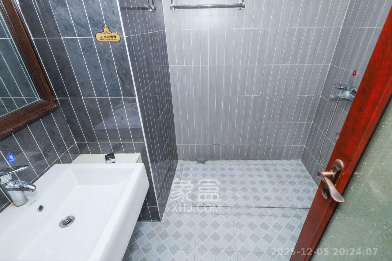 天元涉外景园B区 1室1厅1卫 1600.0元/月 天元涉外景园B区 1室1厅1卫 1600.0元/月室内图