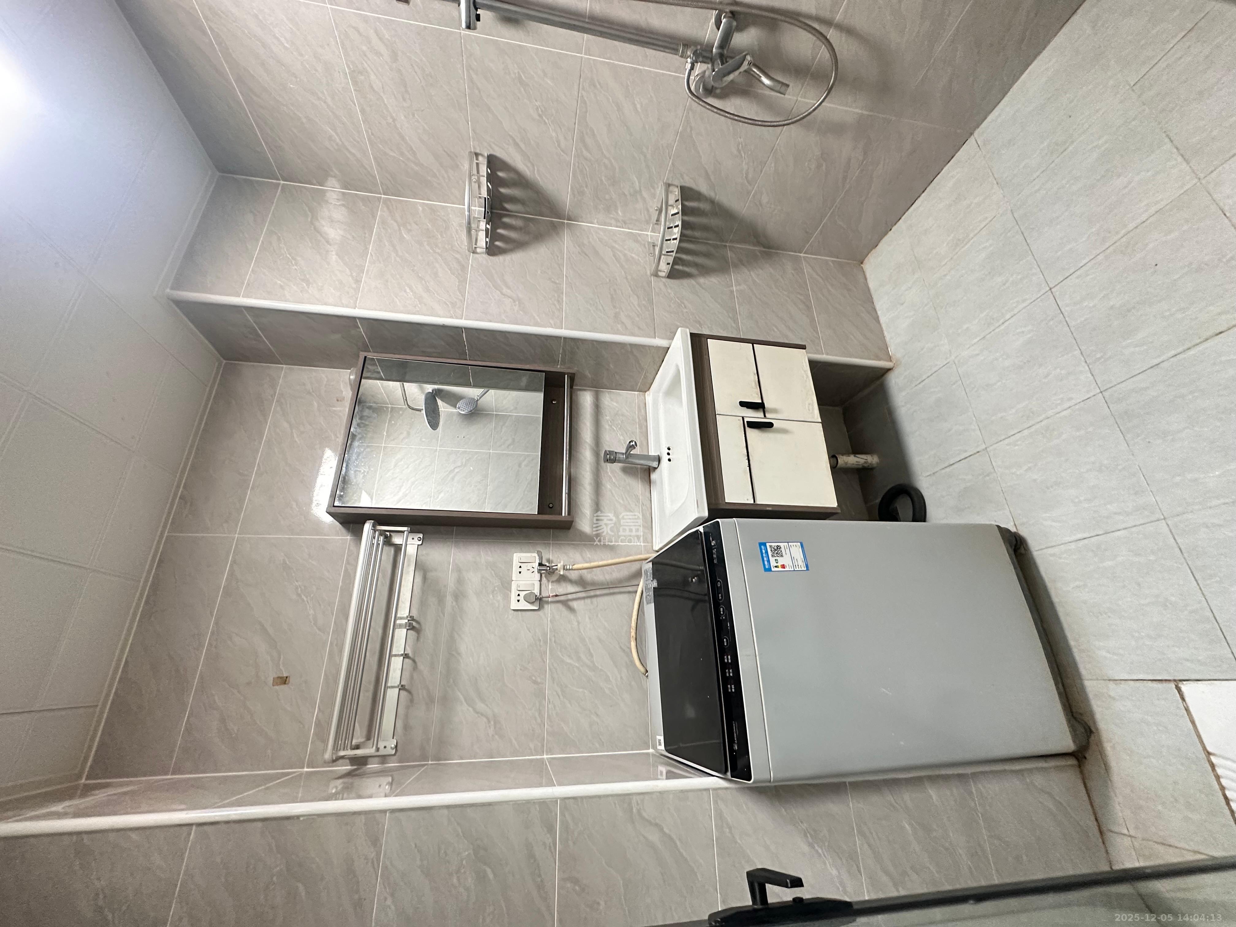 万润时光里  1室1厅1卫    1550.0元/月室内图