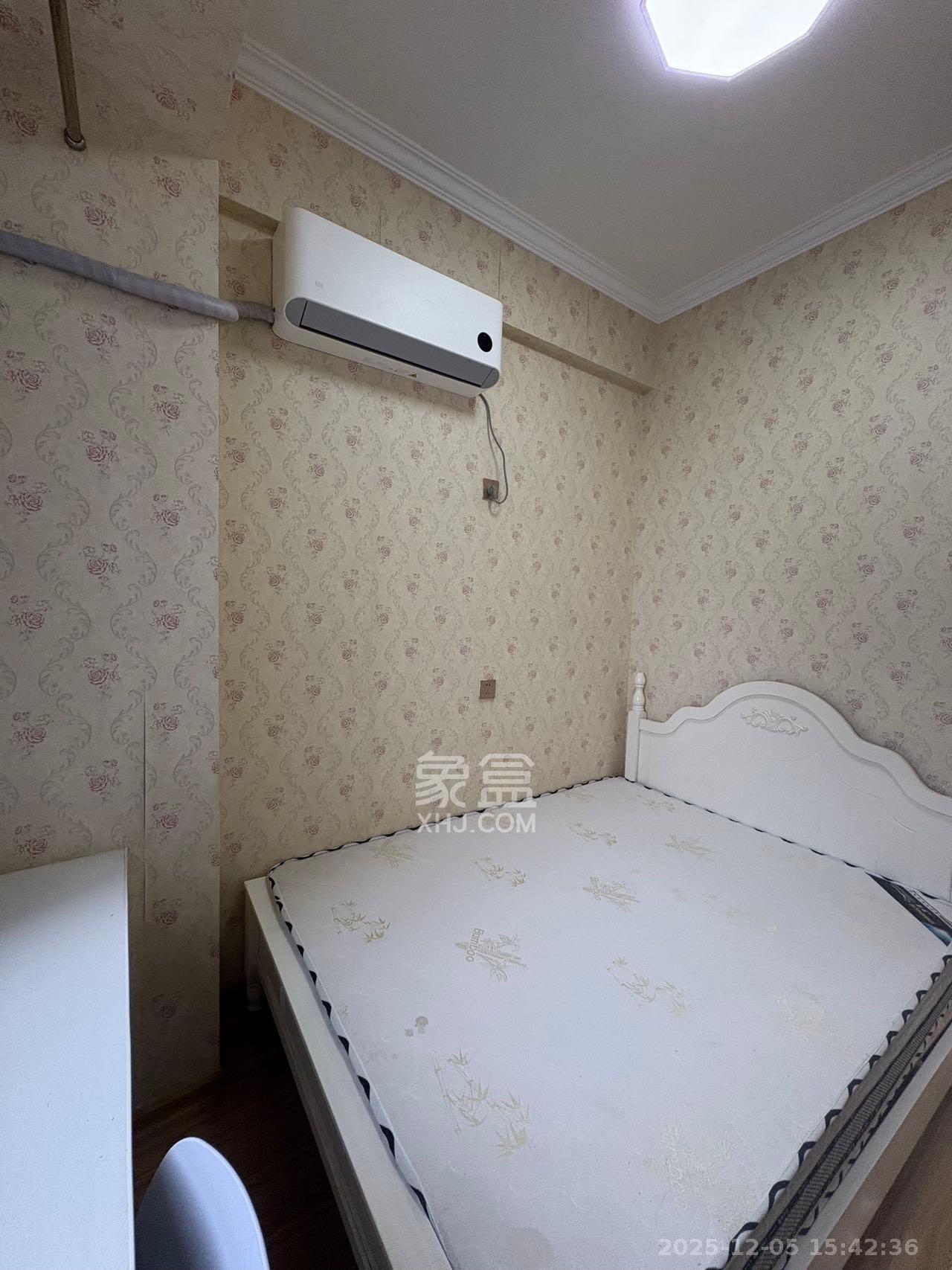 雨花大厦（云海大厦）  2室1厅1卫    1800.0元/月