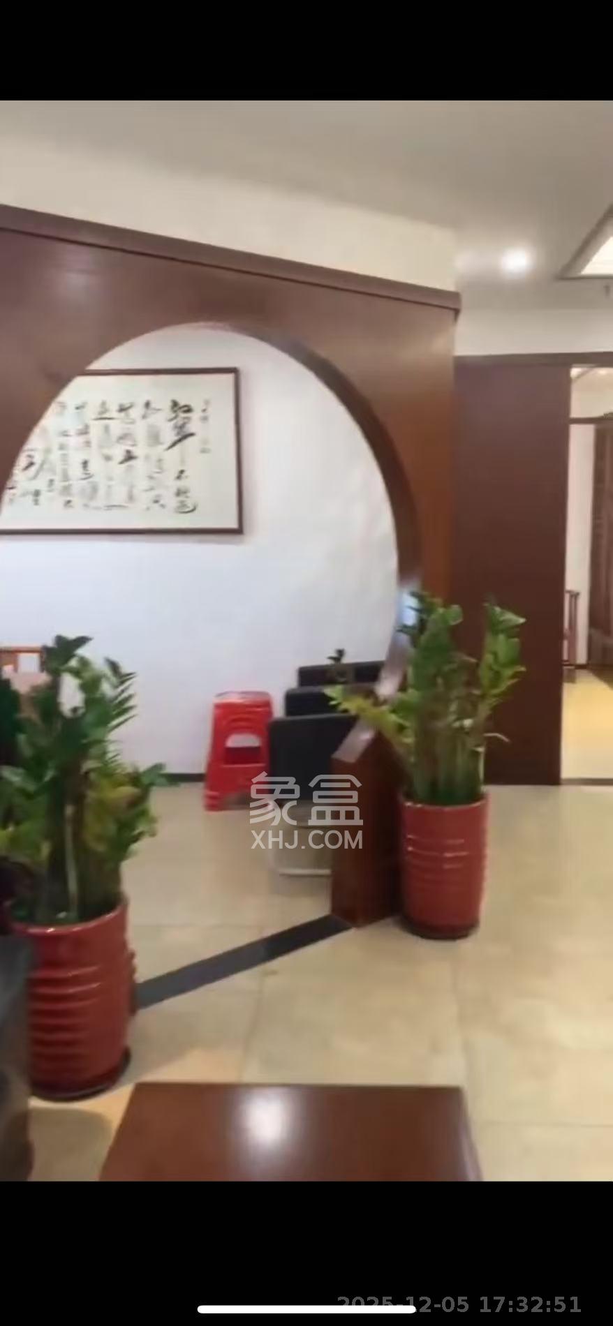 长房时代城   122.72㎡      7500.0元/月室内图