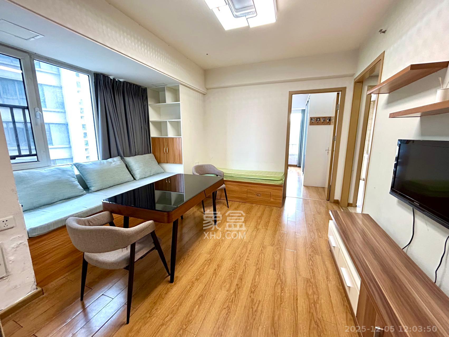 北辰三角洲E3区  1室1厅1卫    2700.0元/月