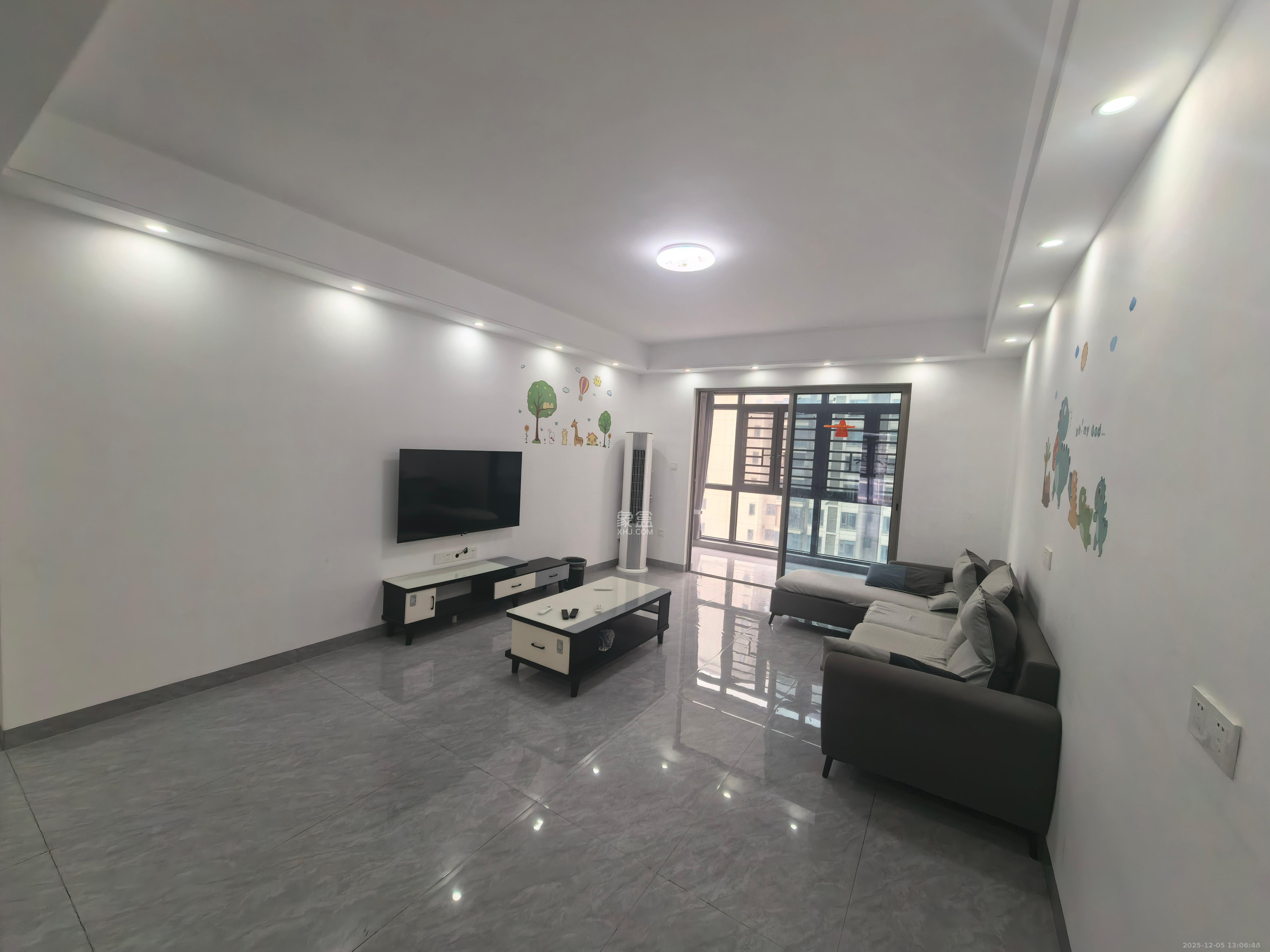 梅溪湖金茂湾 4室2厅2卫 2800.0元/月 梅溪湖金茂湾 4室2厅2卫 2800.0元/月室内图