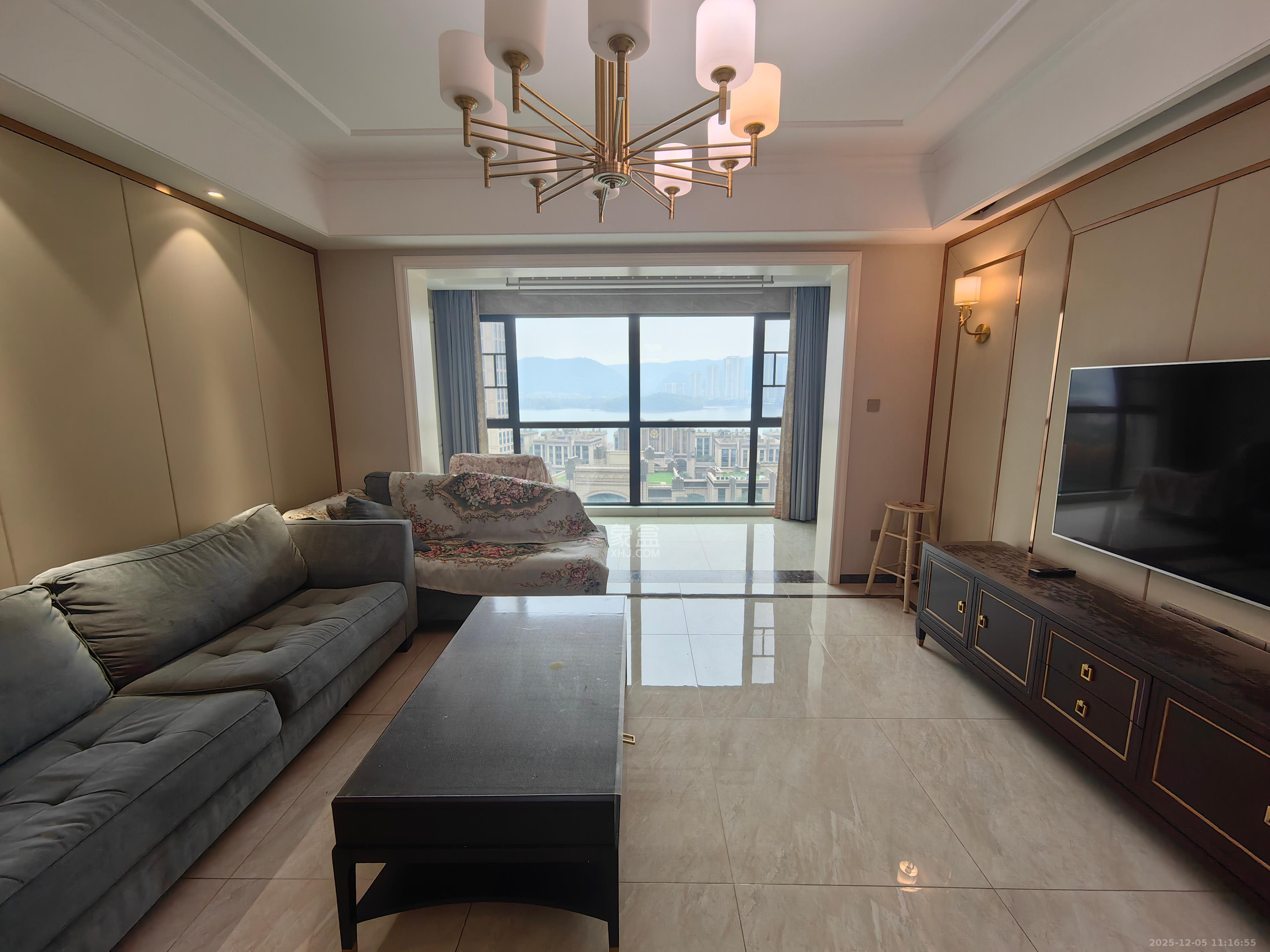 晟通牡丹舸  3室2厅2卫    8000.0元/月室内图