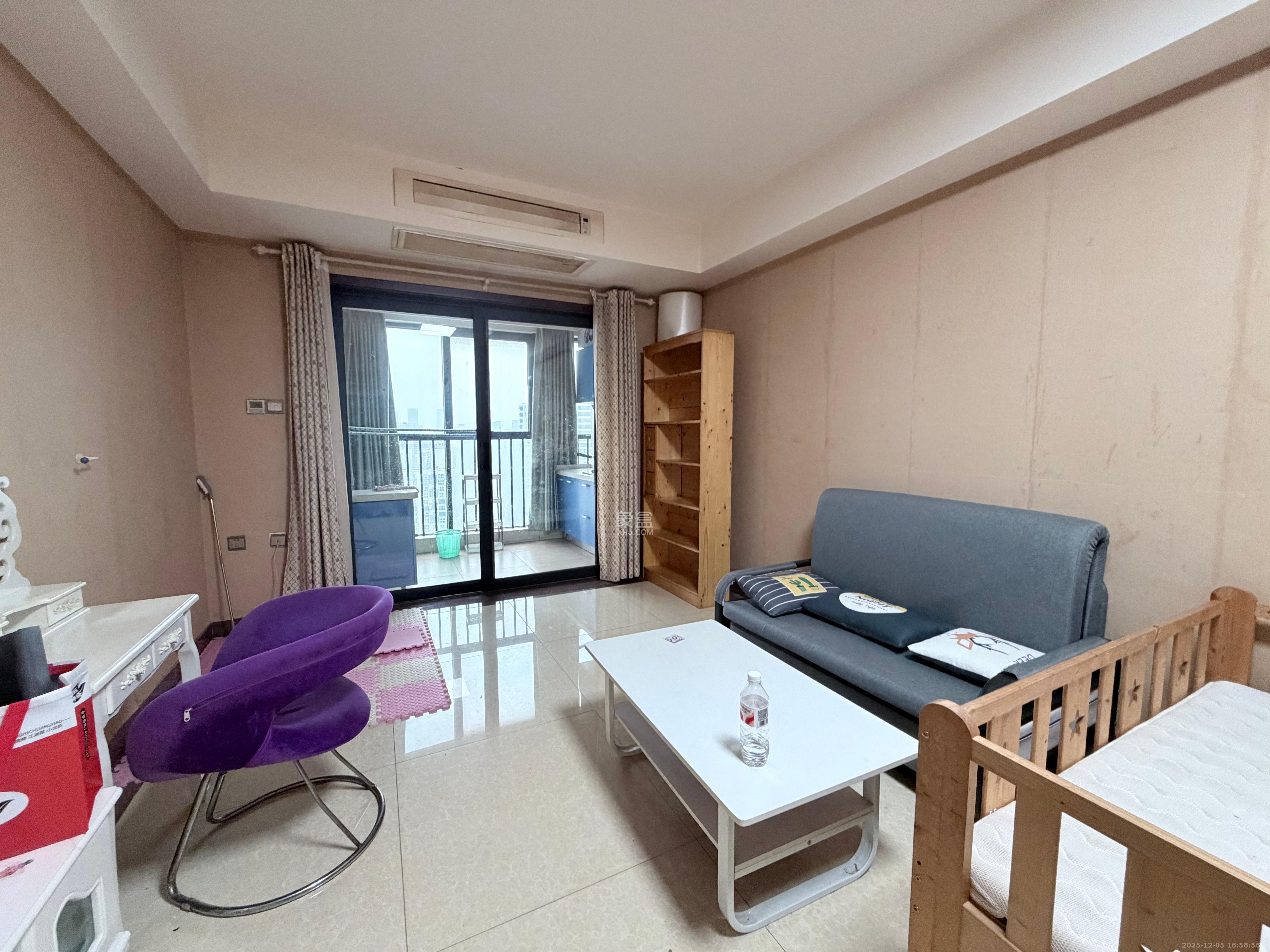 东塘瑞府  1室1厅1卫    1600.0元/月室内图