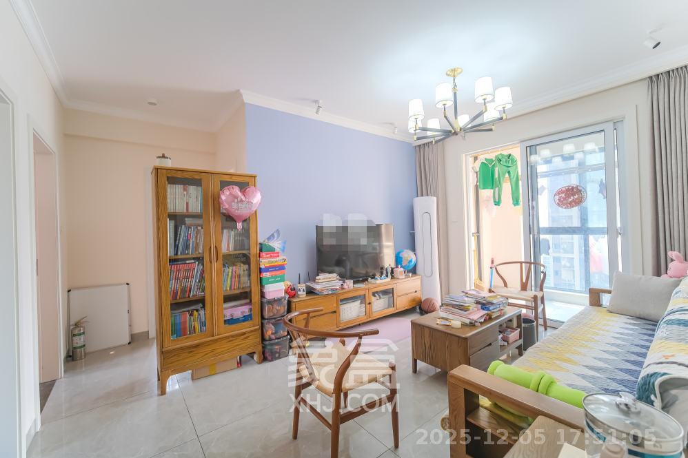 荣盛花语城  3室2厅1卫    2200.0元/月室内图