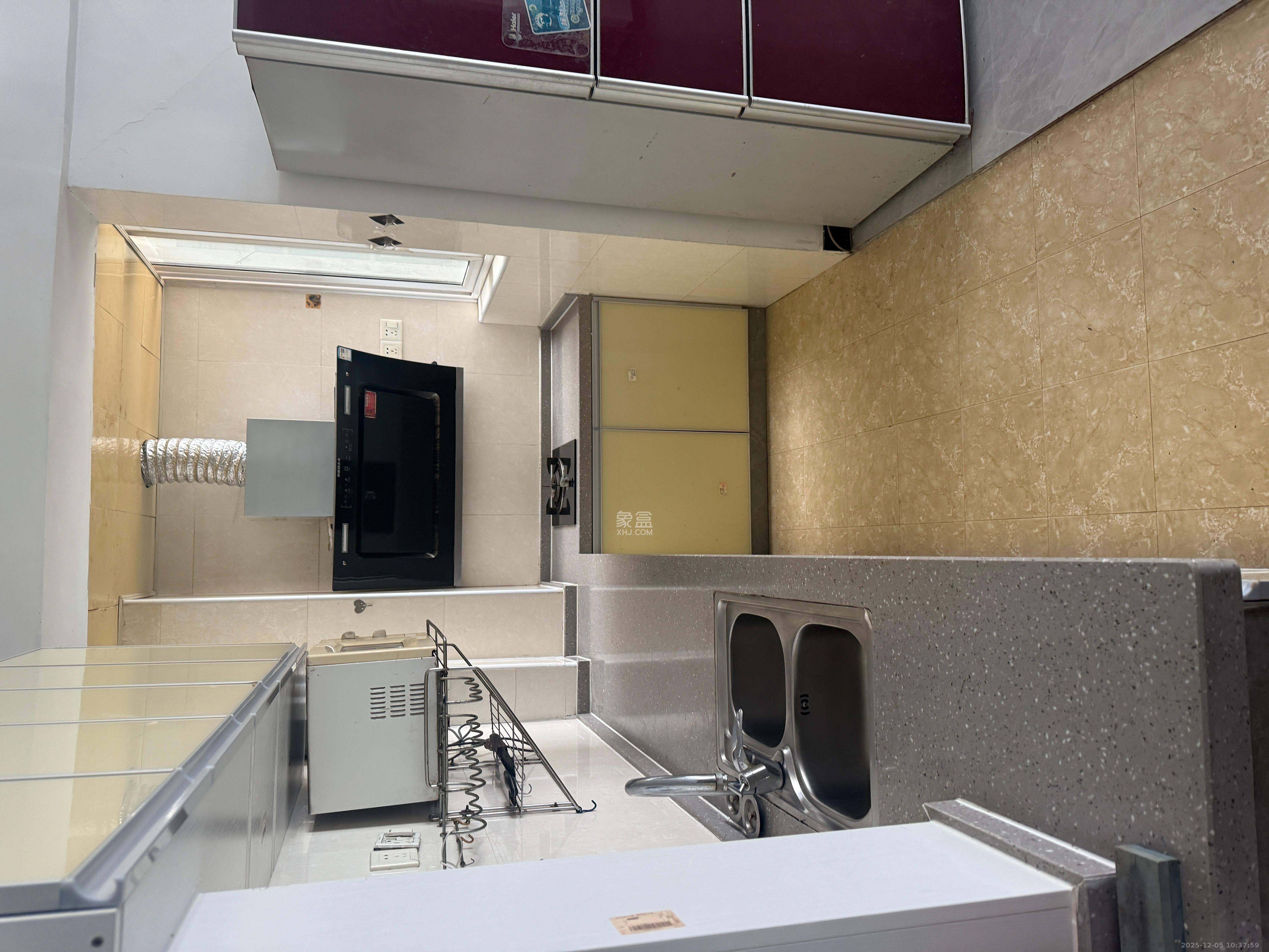 未来现代城  2室2厅1卫    1600.0元/月室内图