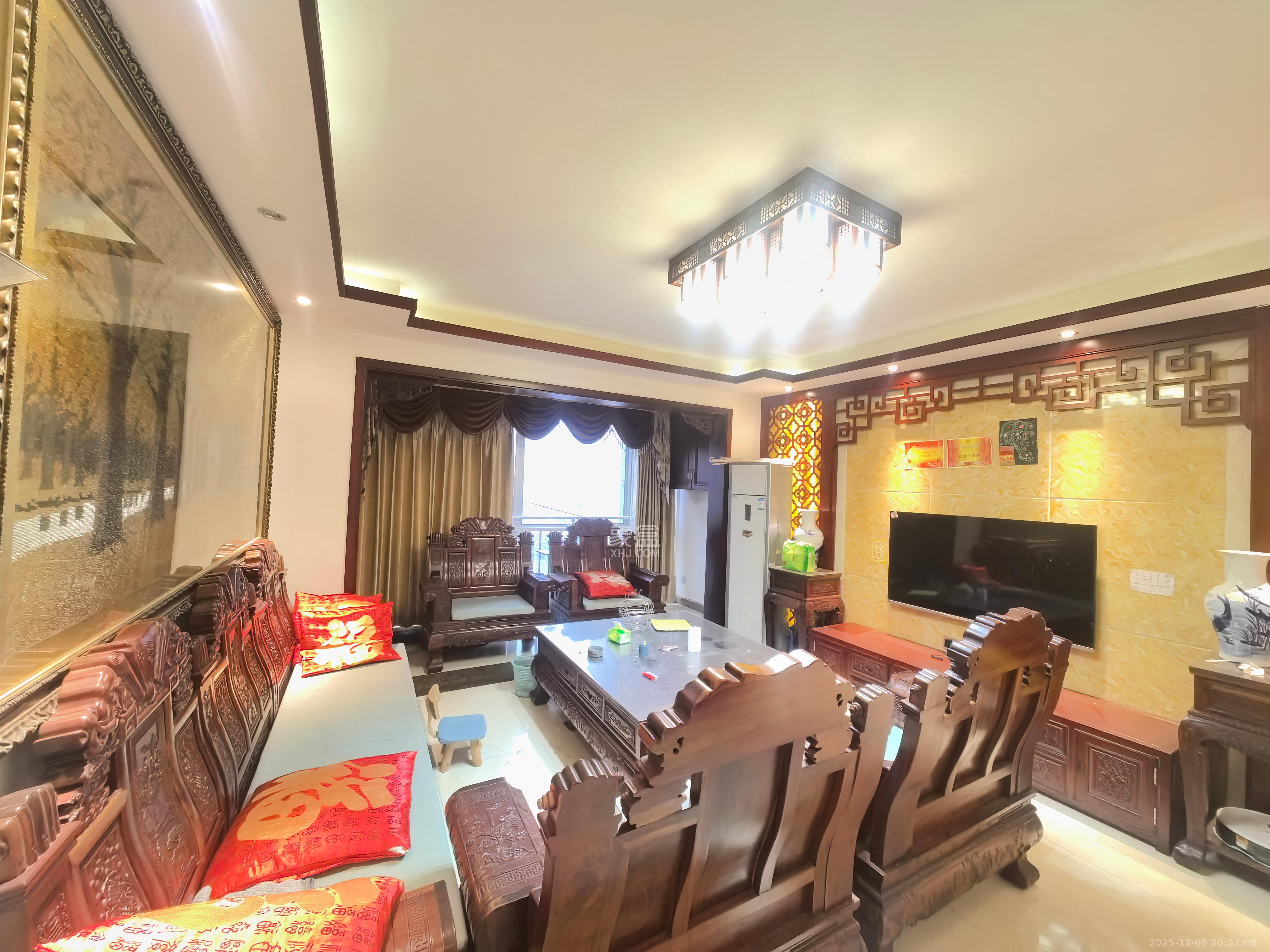 恒广国际景园一二区  4室2厅1卫    3100.0元/月