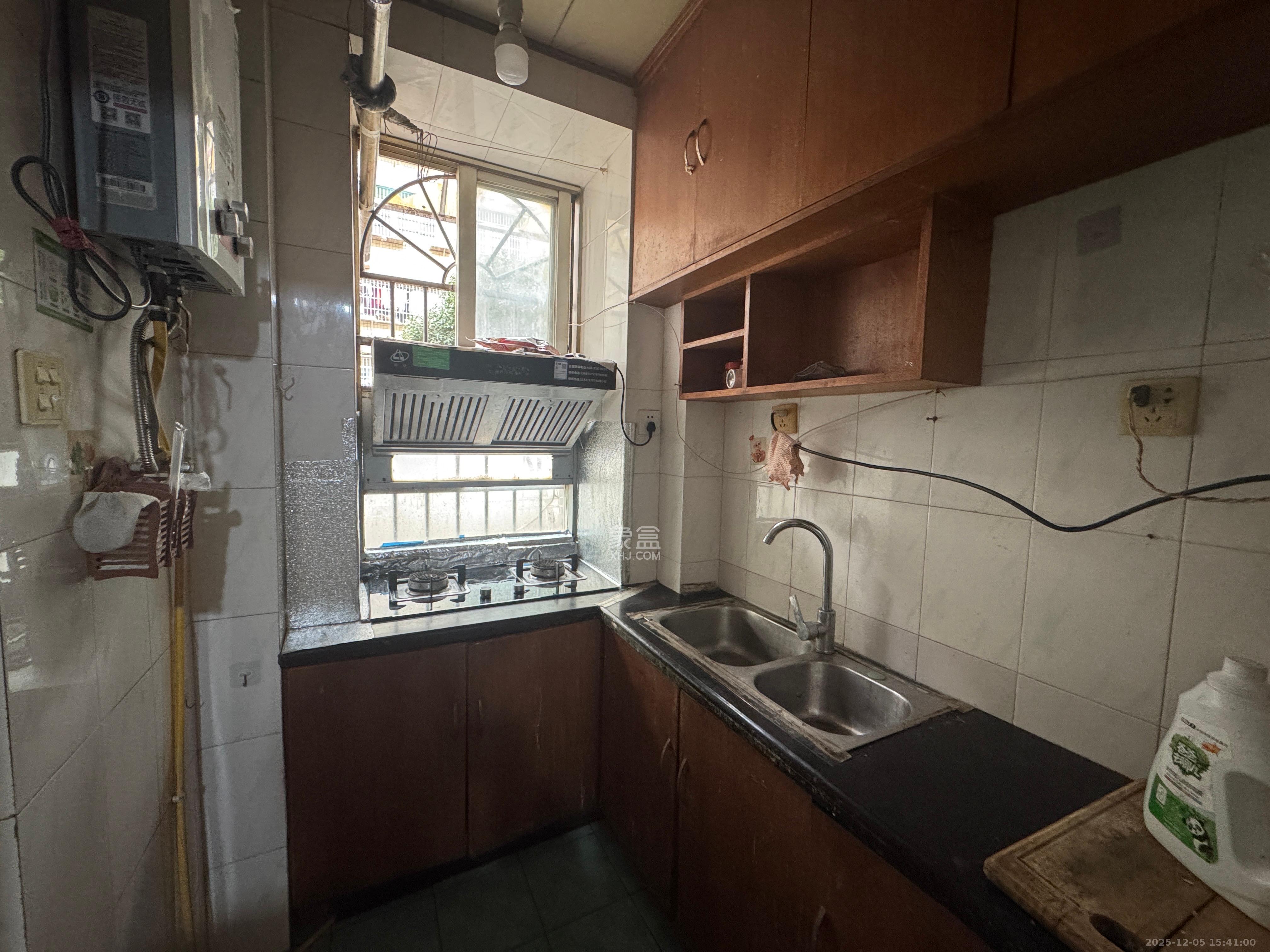 中建五局天心苑 2室2厅1卫 1100.0元/月 中建五局天心苑 2室2厅1卫 1100.0元/月室内图