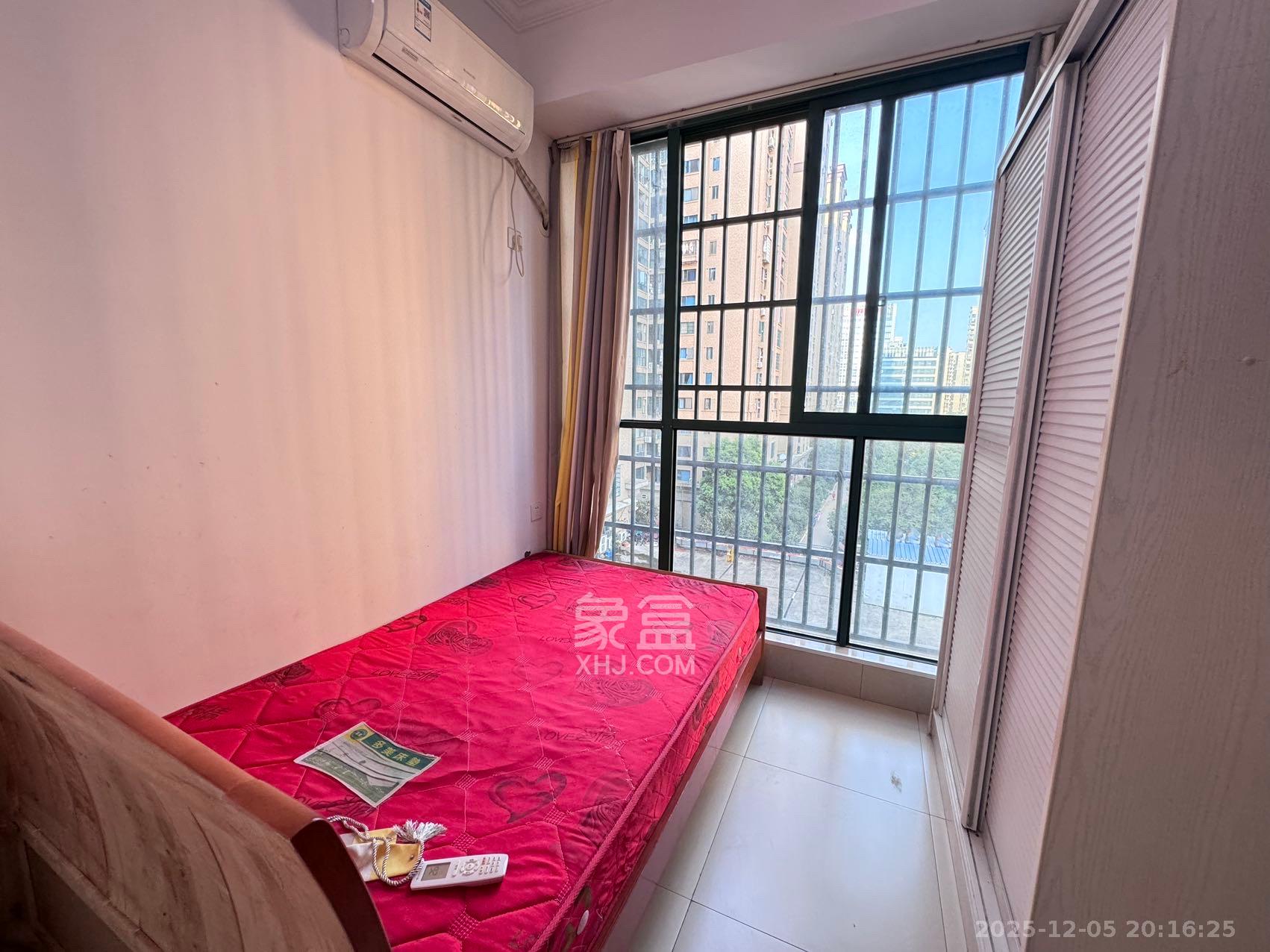 康斯丹郡(融程领秀佳园) 3室2厅1卫 1800.0元/月 康斯丹郡(融程领秀佳园) 3室2厅1卫 1800.0元/月室内图