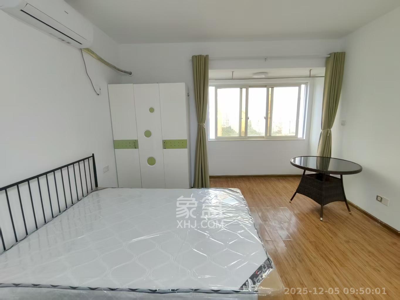 巧克力空间(建鸿达现代大厦) 1室1厅1卫 1200.0元/月 巧克力空间(建鸿达现代大厦) 1室1厅1卫 1200.0元/月室内图