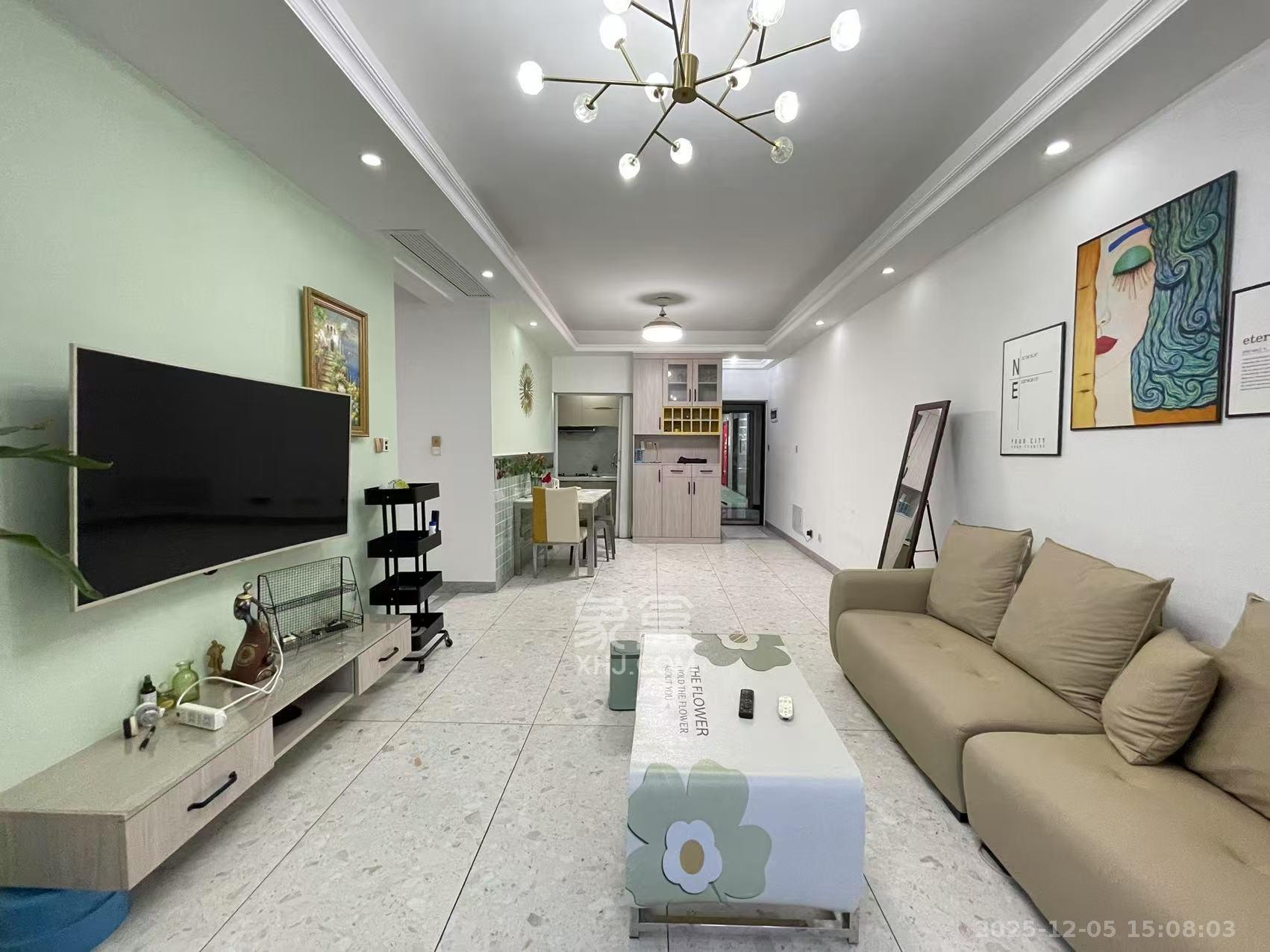 美麓阳光  3室2厅1卫    2880.0元/月室内图