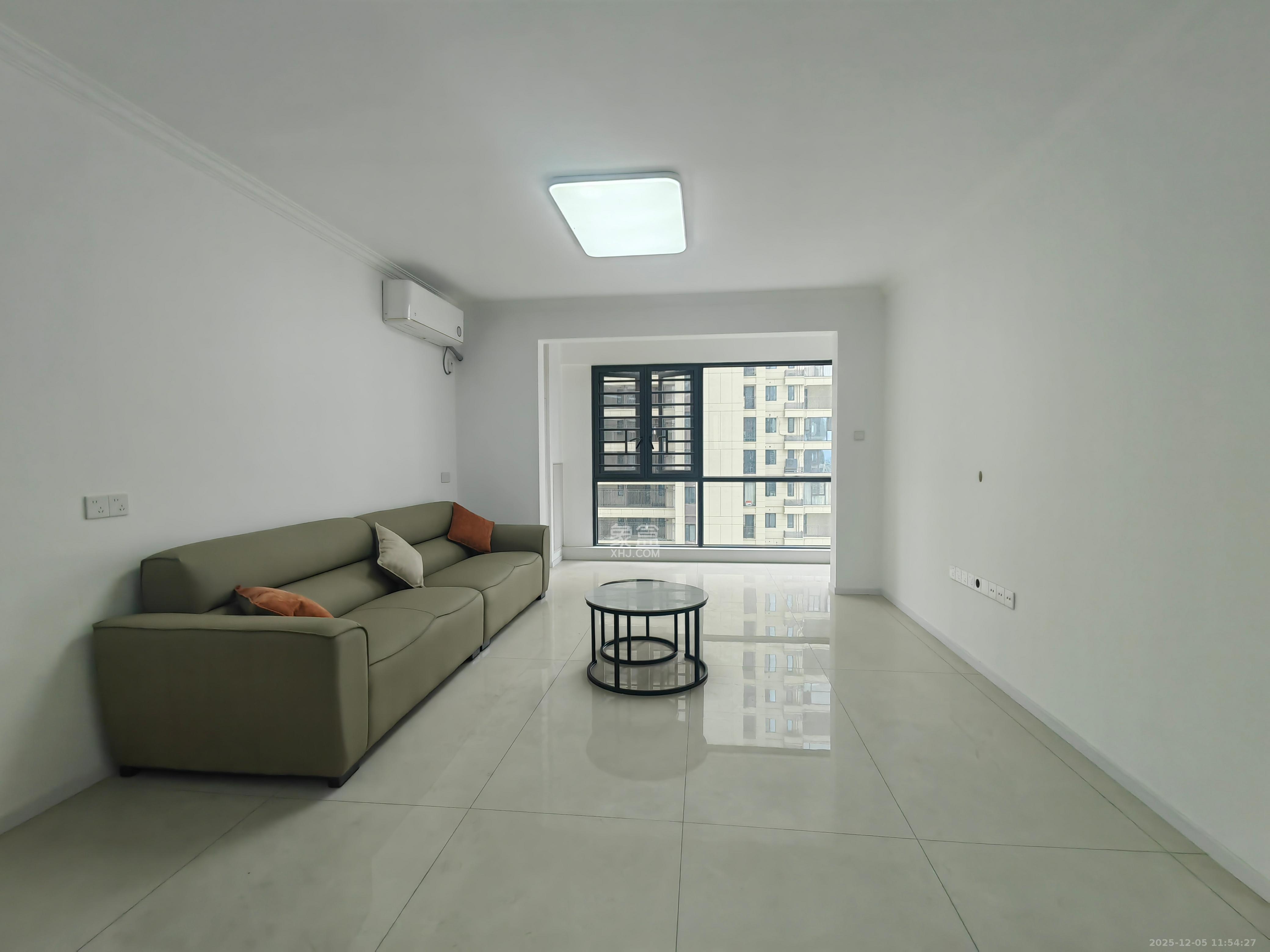 旭辉国悦府  4室2厅2卫    4000.0元/月