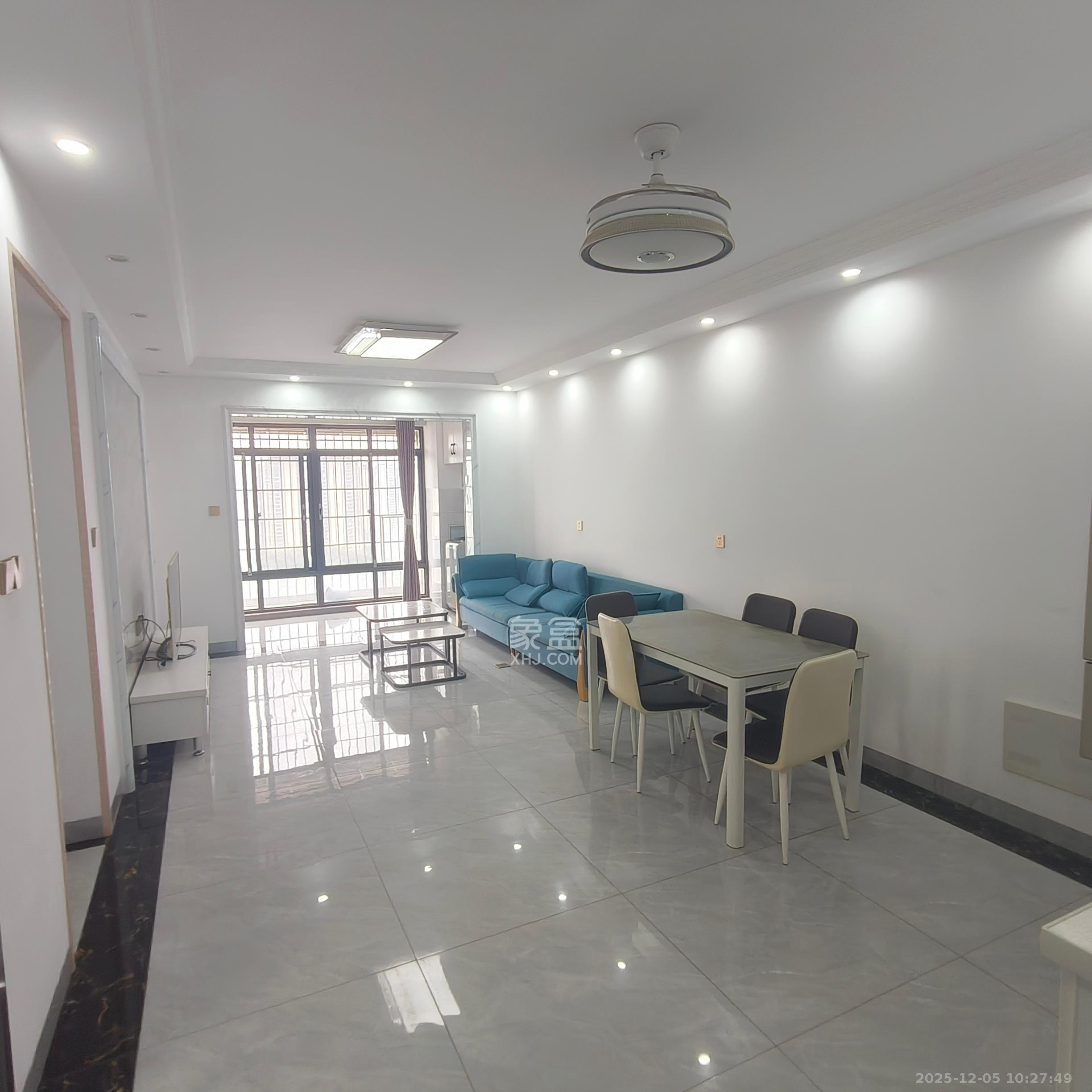 枫林雅苑（雷锋机电市场二期）  3室2厅1卫    2300.0元/月