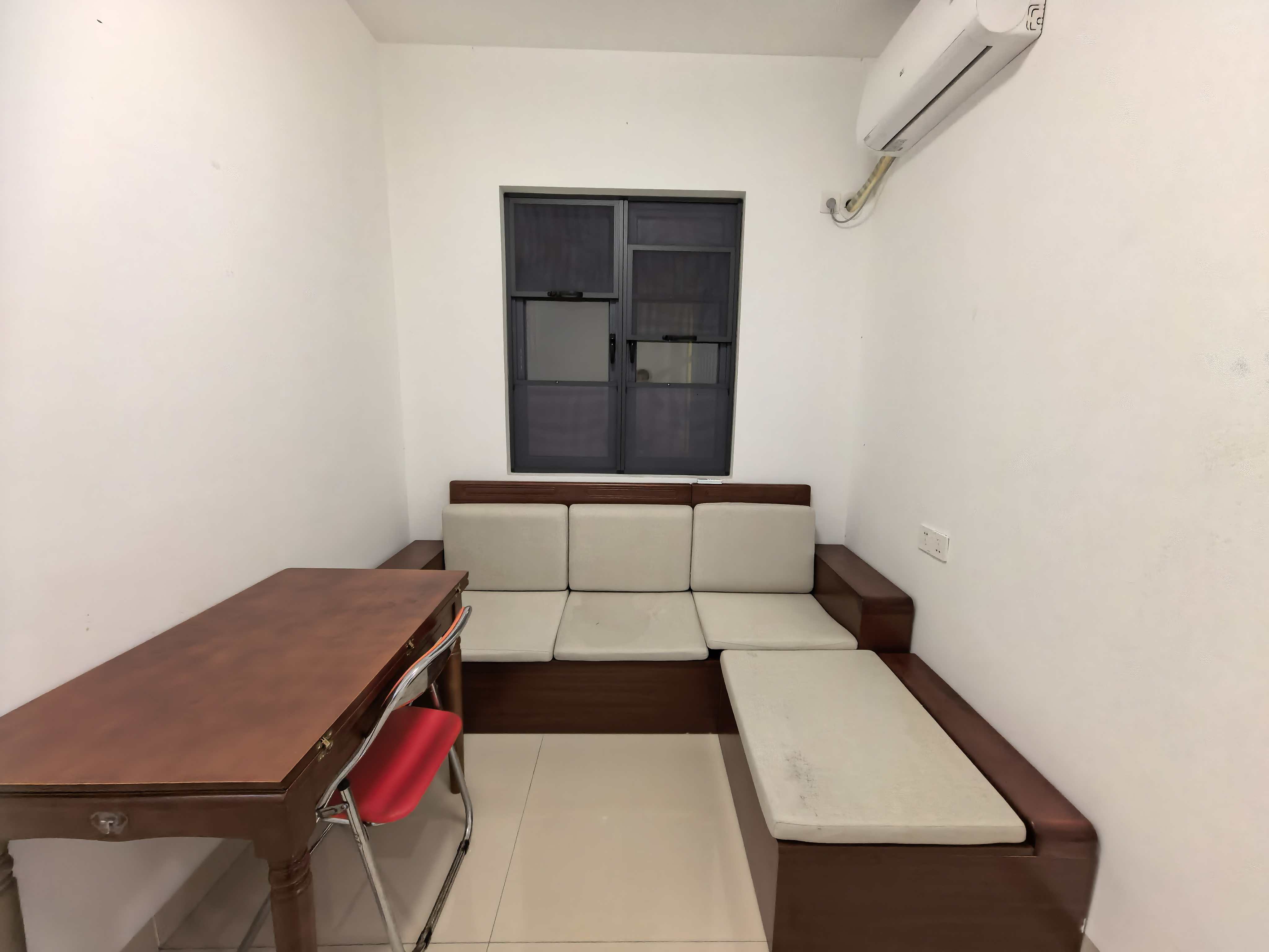 美舍嘉苑二期  1室1厅1卫    1800.0元/月室内图