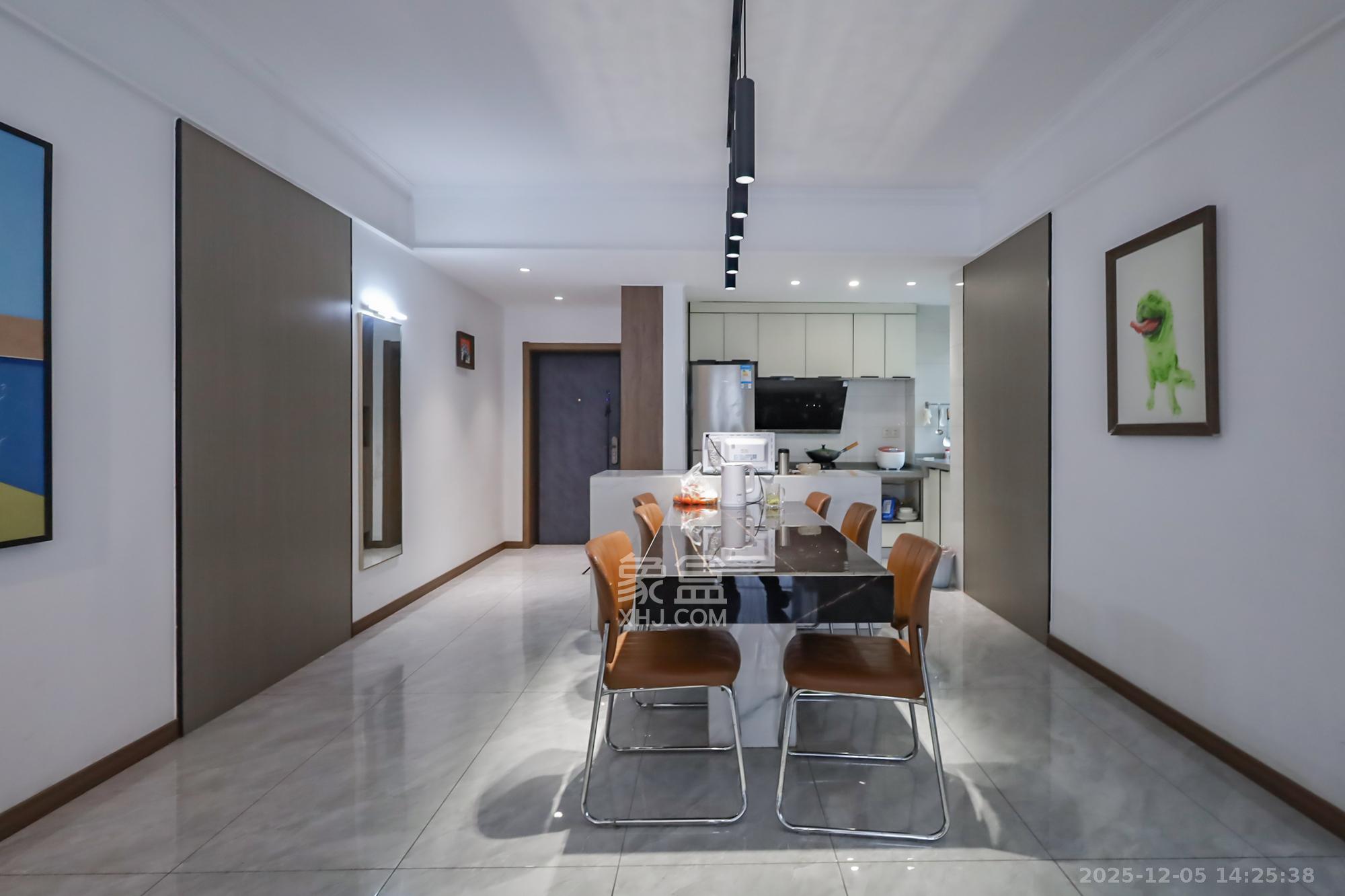 江岸景苑  2室2厅1卫    120.0万其他