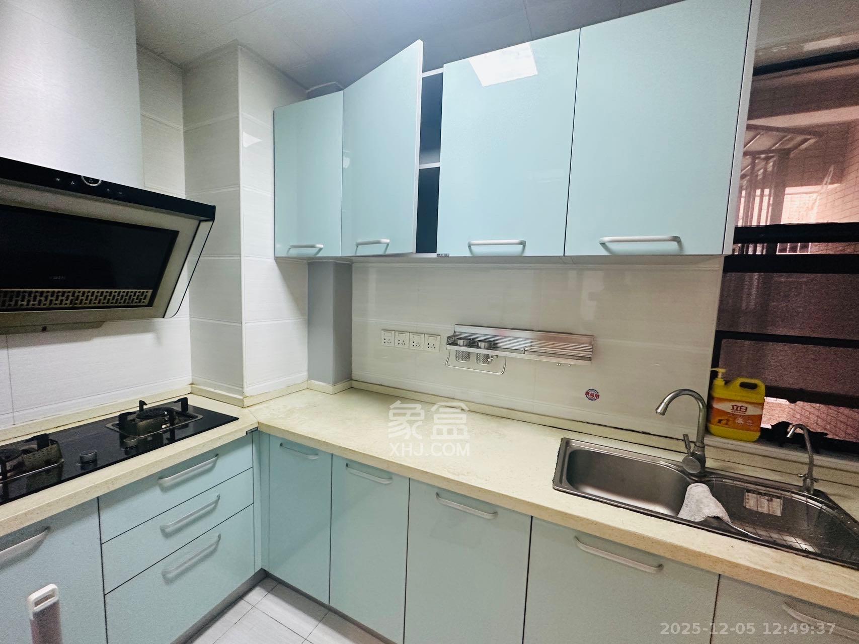 鸿基橄榄君庭  2室1厅1卫    2500.0元/月室内图