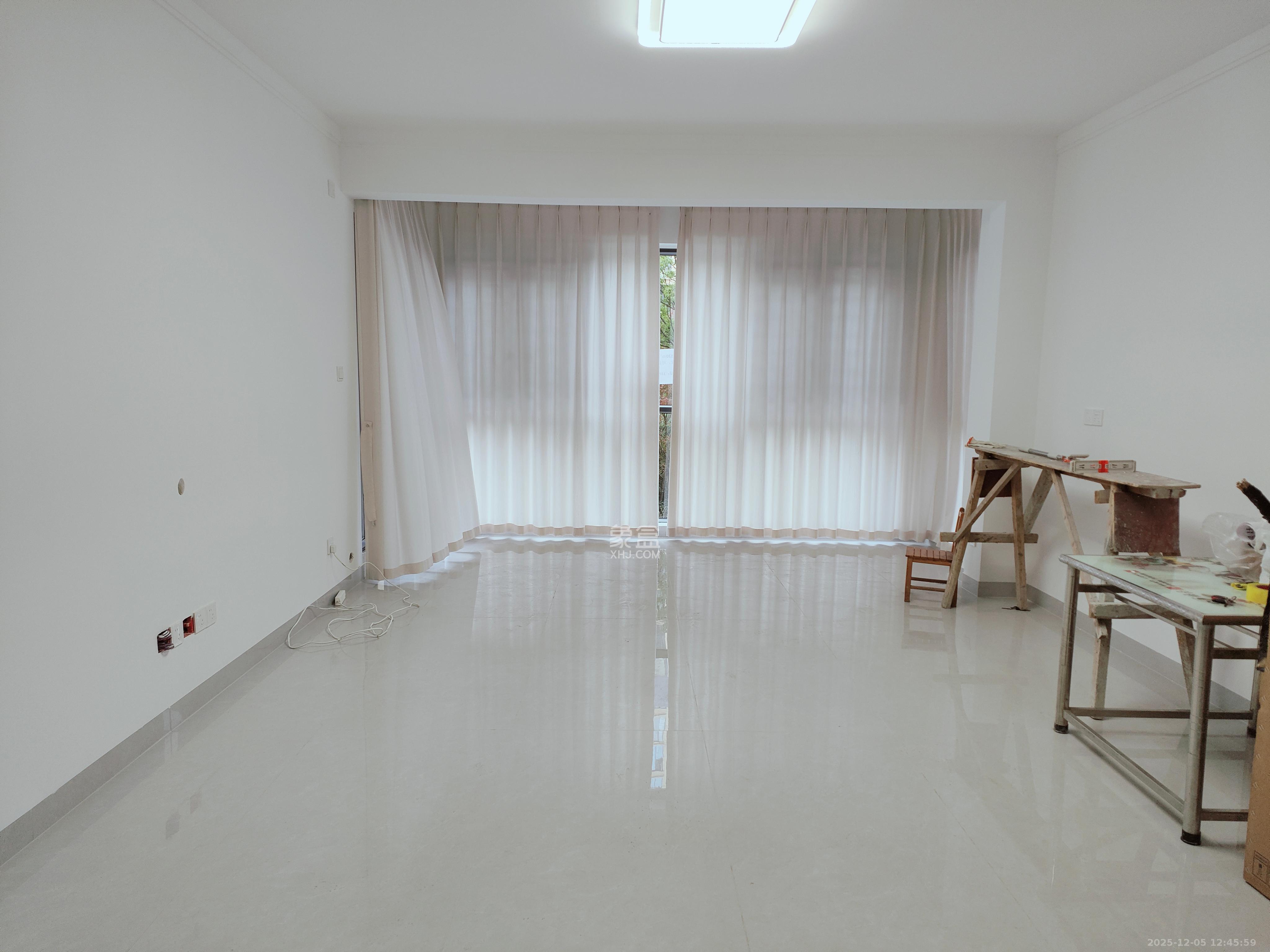 先锋新宇 3室2厅2卫 2200.0元/月 先锋新宇 3室2厅2卫 2200.0元/月室内图